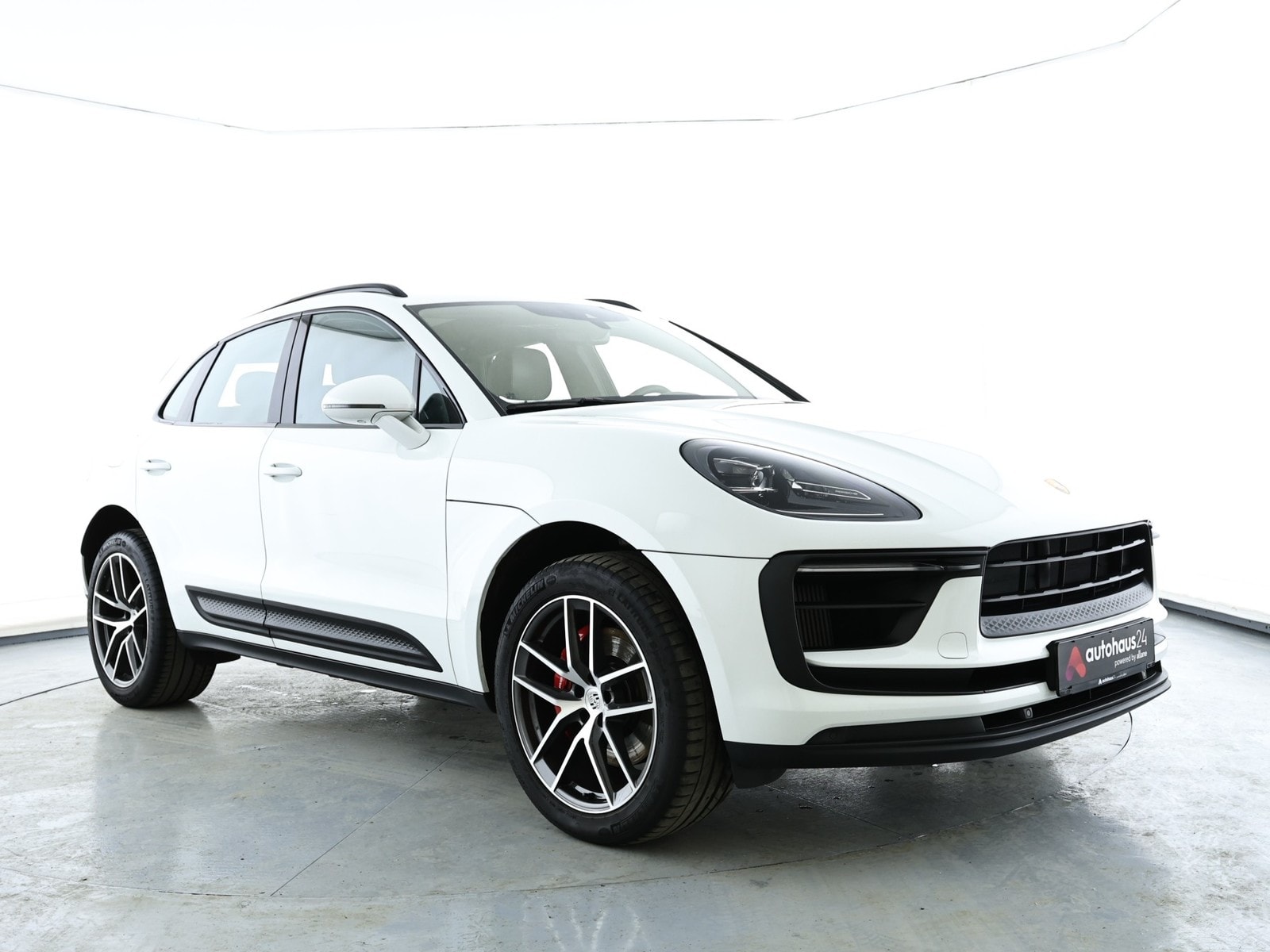 Porsche Macan SUV / Crossover / Geländewagen PORSCHE Macan S Sports Utility Vehicle #1