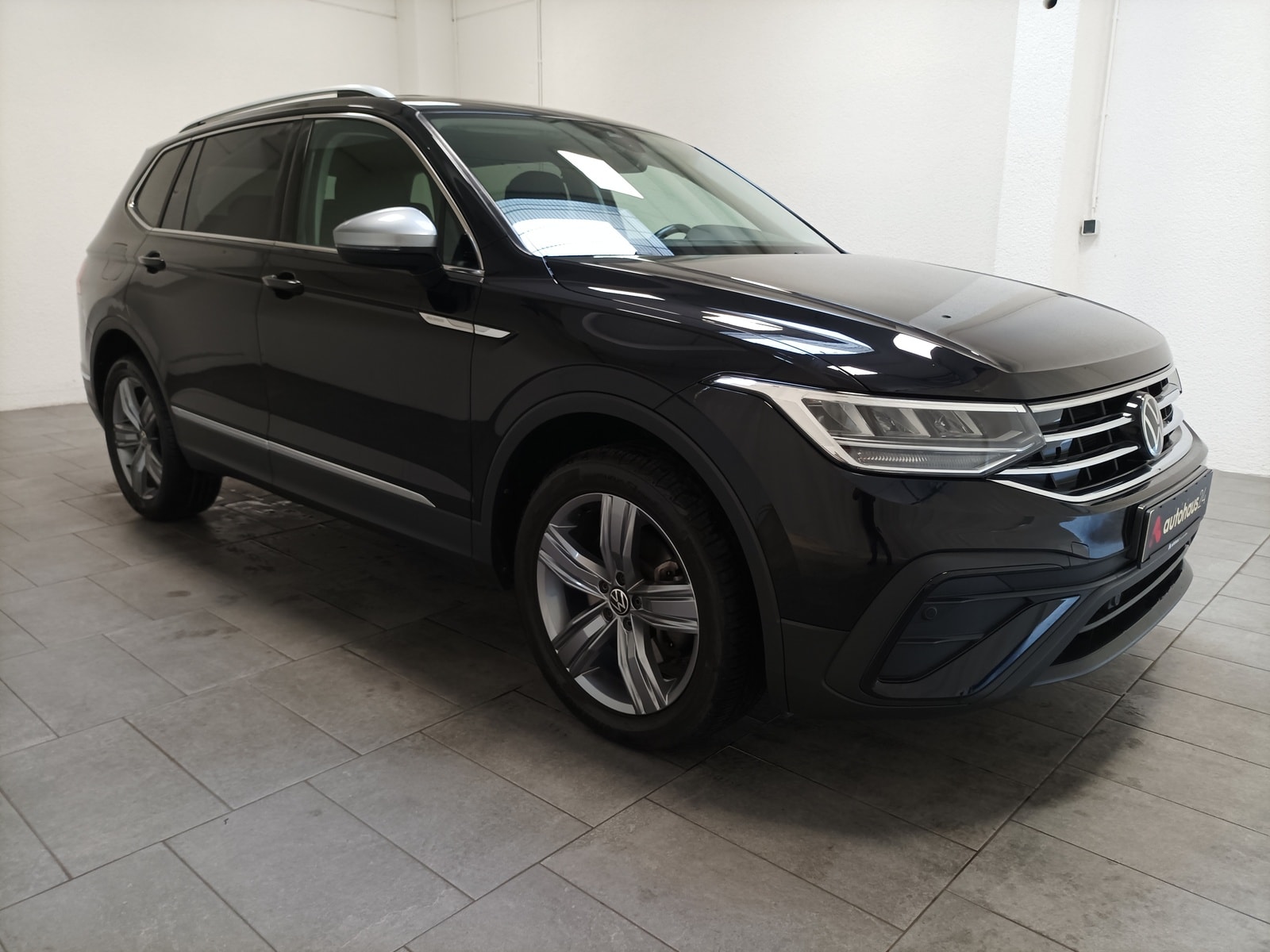 Volkswagen Tiguan SUV / Crossover / Geländewagen VOLKSWAGEN Tiguan Allspace 2.0 TSI OPF 140kW DSG 4MOTION Life Sports Utility Veh #1