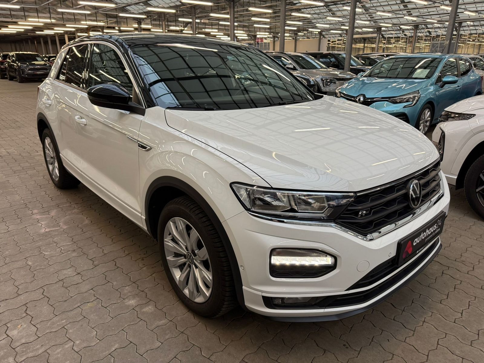 Volkswagen T-Roc SUV / Crossover / Geländewagen VOLKSWAGEN T-Roc 1.5 TSI ACT OPF Sport Sports Utility Vehicle #1