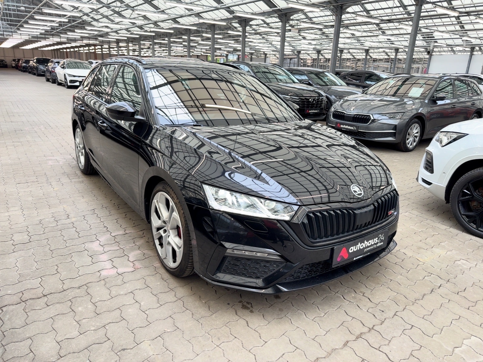 ŠKODA Octavia Kombi SKODA Octavia 2.0 TDI DSG RS COMBI Kombi #1