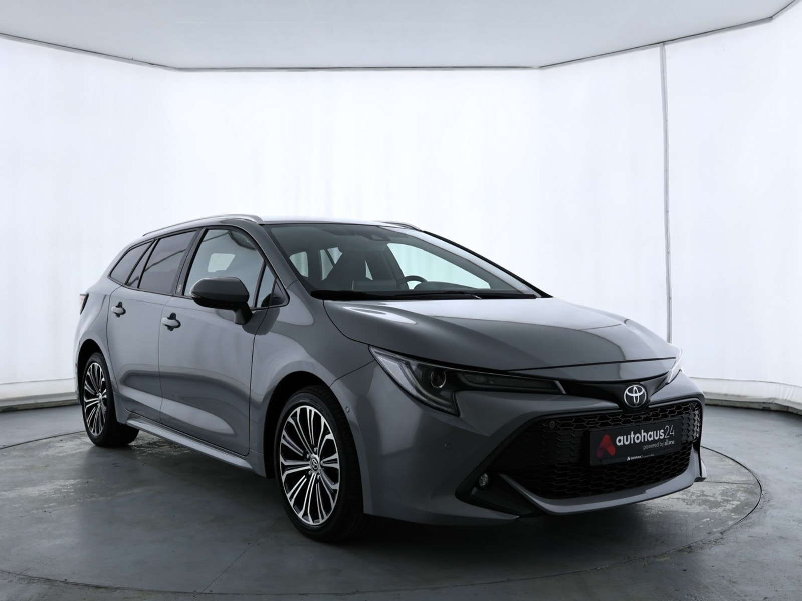 Toyota Corolla Kombi TOYOTA Corolla 1,2T Team Deutschland Touring Sports Kombi #1