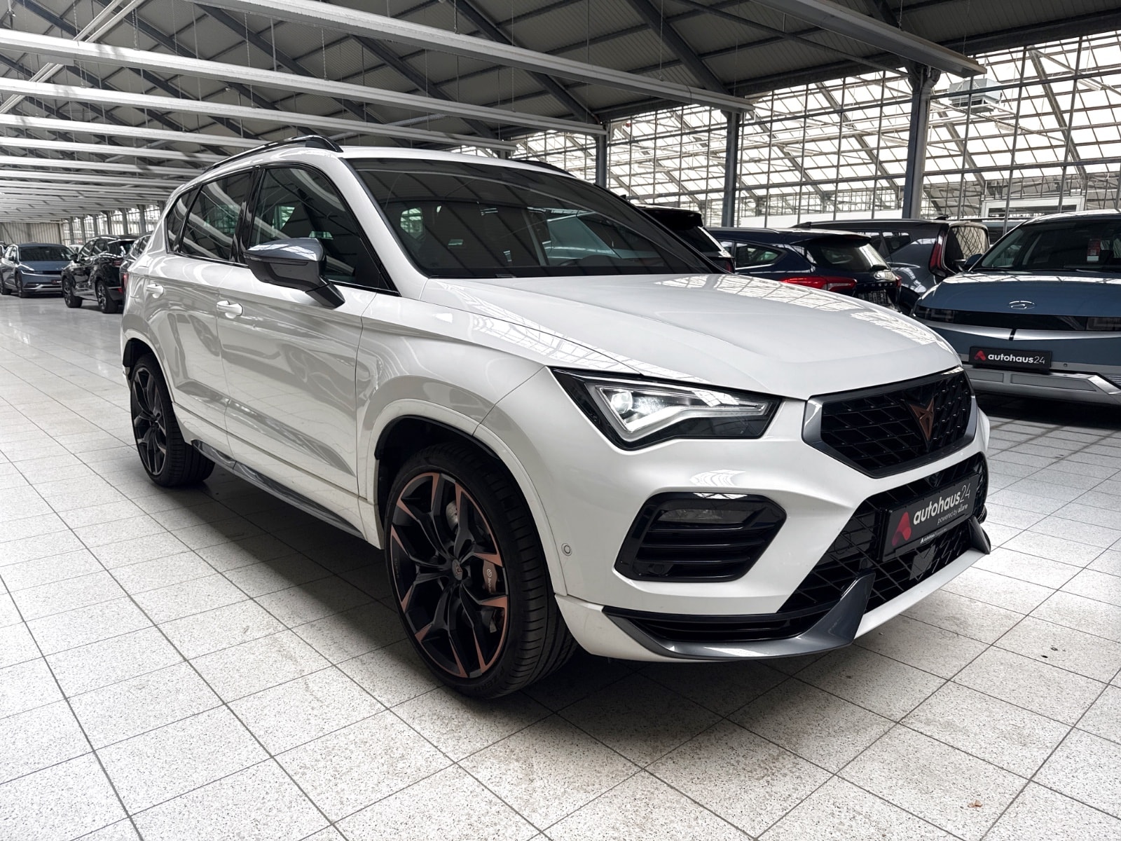 SEAT Ateca SUV / Crossover / Geländewagen CUPRA Ateca 2.0 TSI 221kW 4Drive Edition VZ DSG Sports Utility Vehicle #1
