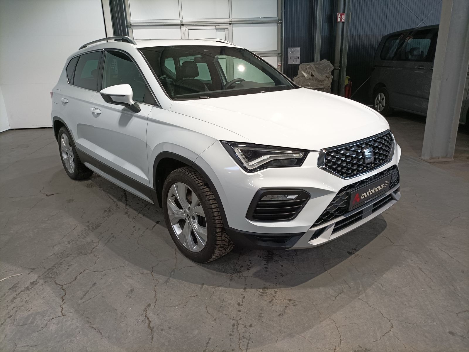 SEAT Ateca SUV / Crossover / Geländewagen SEAT Ateca 2.0 TDI 110kW Xperience 4Drive DSG Sports Utility Vehicle #1