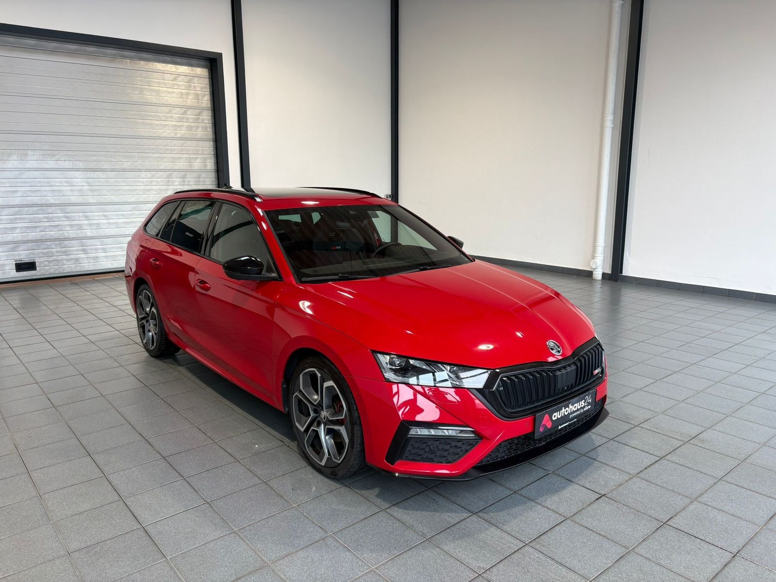 ŠKODA Octavia Kombi SKODA Octavia 2.0 TDI DSG 4x4 RS PLUS COMBI Kombi #1