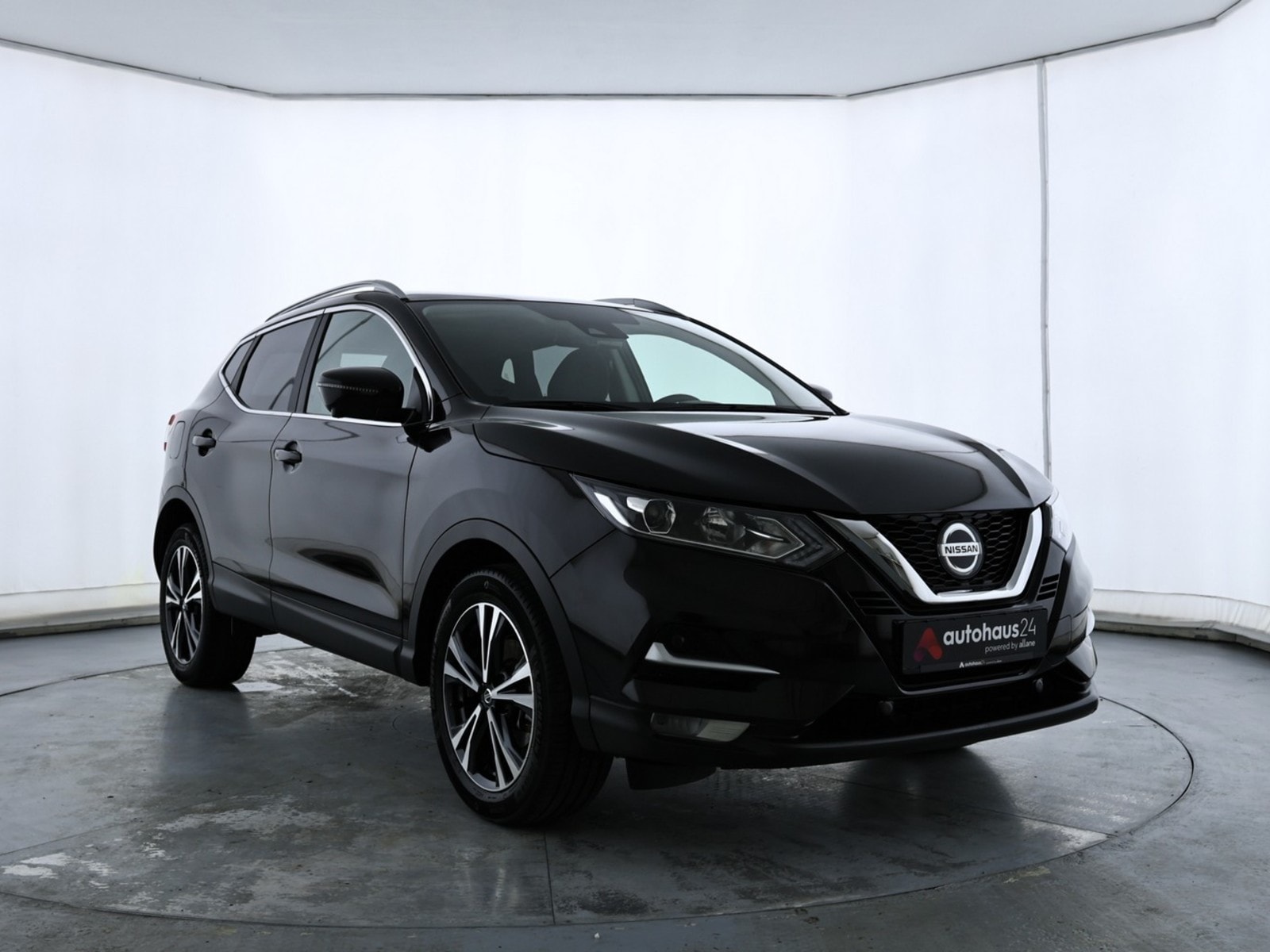 Nissan Qashqai SUV / Crossover / Geländewagen NISSAN Qashqai 1.3 DIG-T DCT 158PS Zama Crossover #1