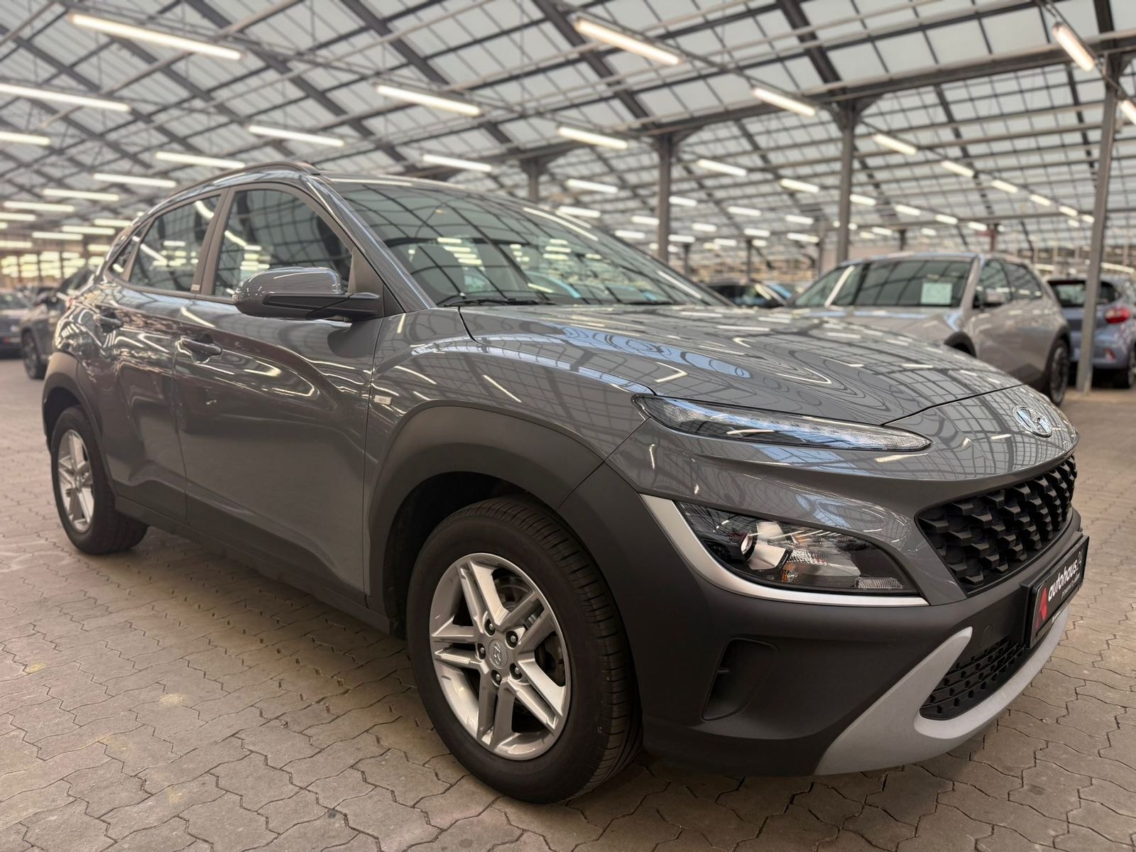 Hyundai Kona SUV / Crossover / Geländewagen HYUNDAI Kona 1.0 T-GDI 48V-Hybrid Select iMT Sports Utility Vehicle #1