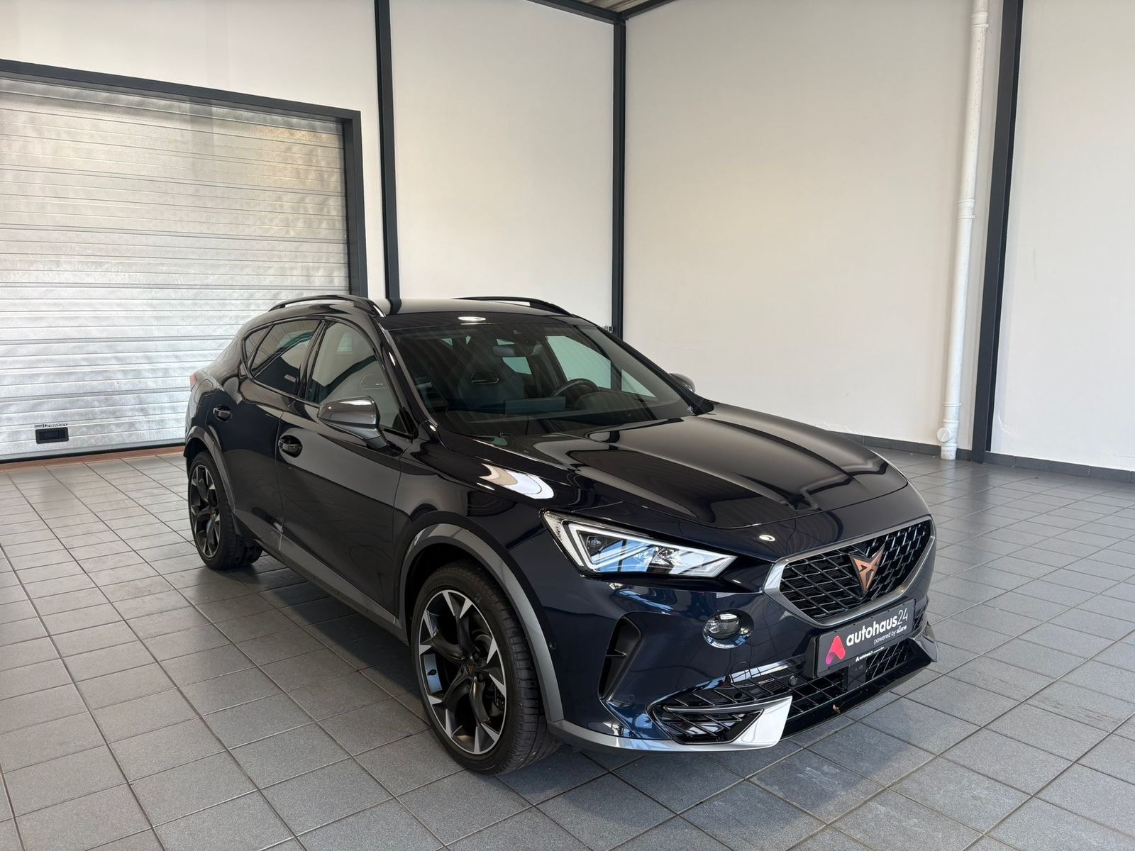 CUPRA Formentor SUV / Crossover / Geländewagen CUPRA Formentor 1.4 e-HYBRID 180kW VZ DSG Sports Utility Vehicle #1