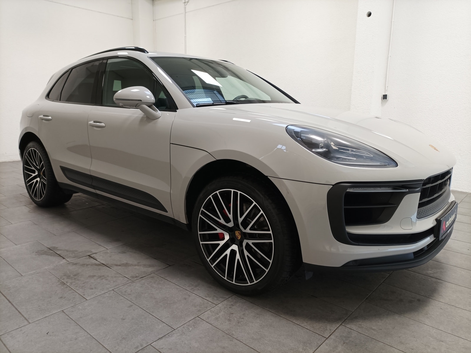 Porsche Macan SUV / Crossover / Geländewagen PORSCHE Macan S Sports Utility Vehicle #1