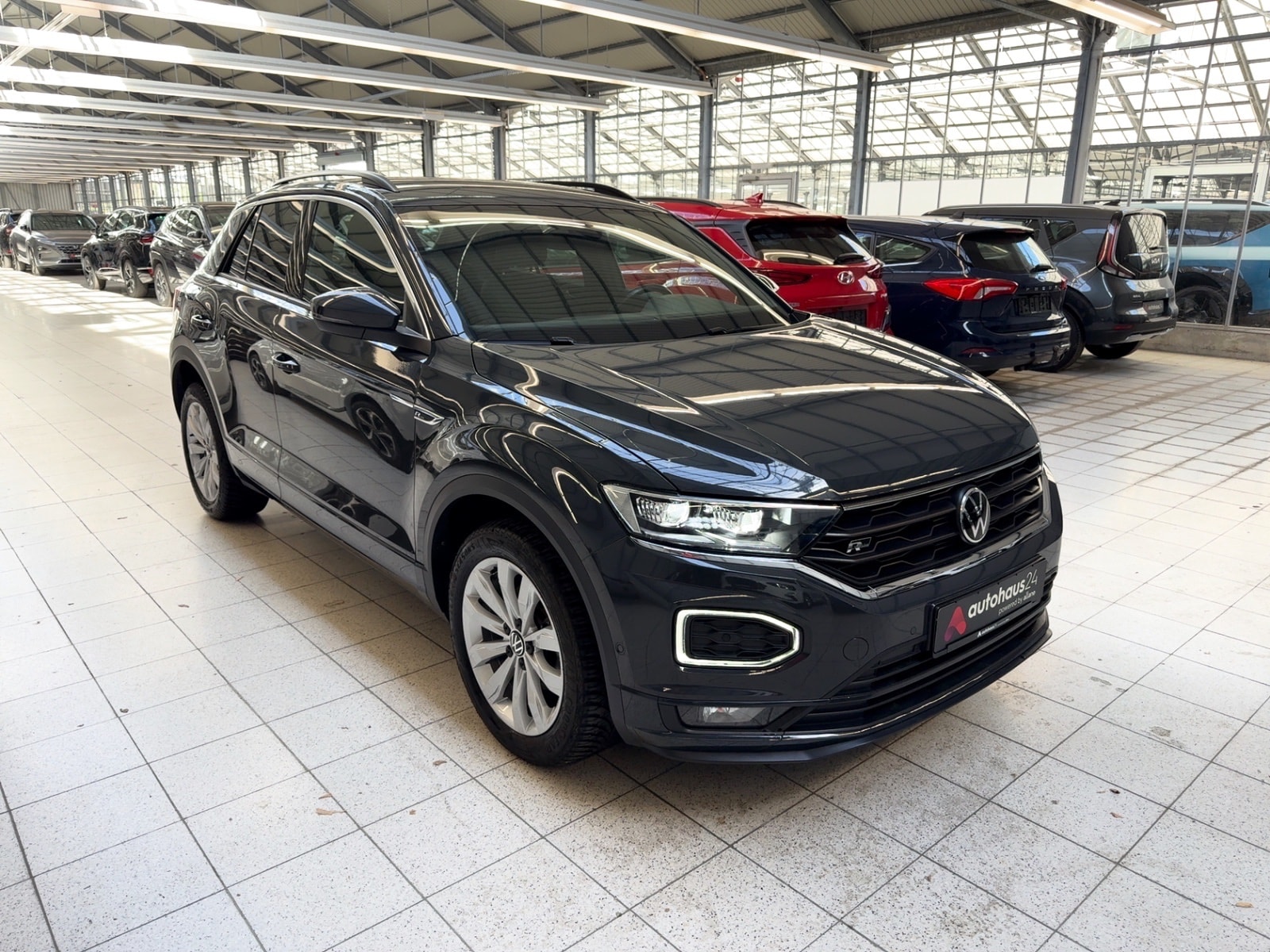 Volkswagen T-Roc SUV / Crossover / Geländewagen VOLKSWAGEN T-Roc 1.5 TSI ACT OPF DSG Sport Sports Utility Vehicle #1