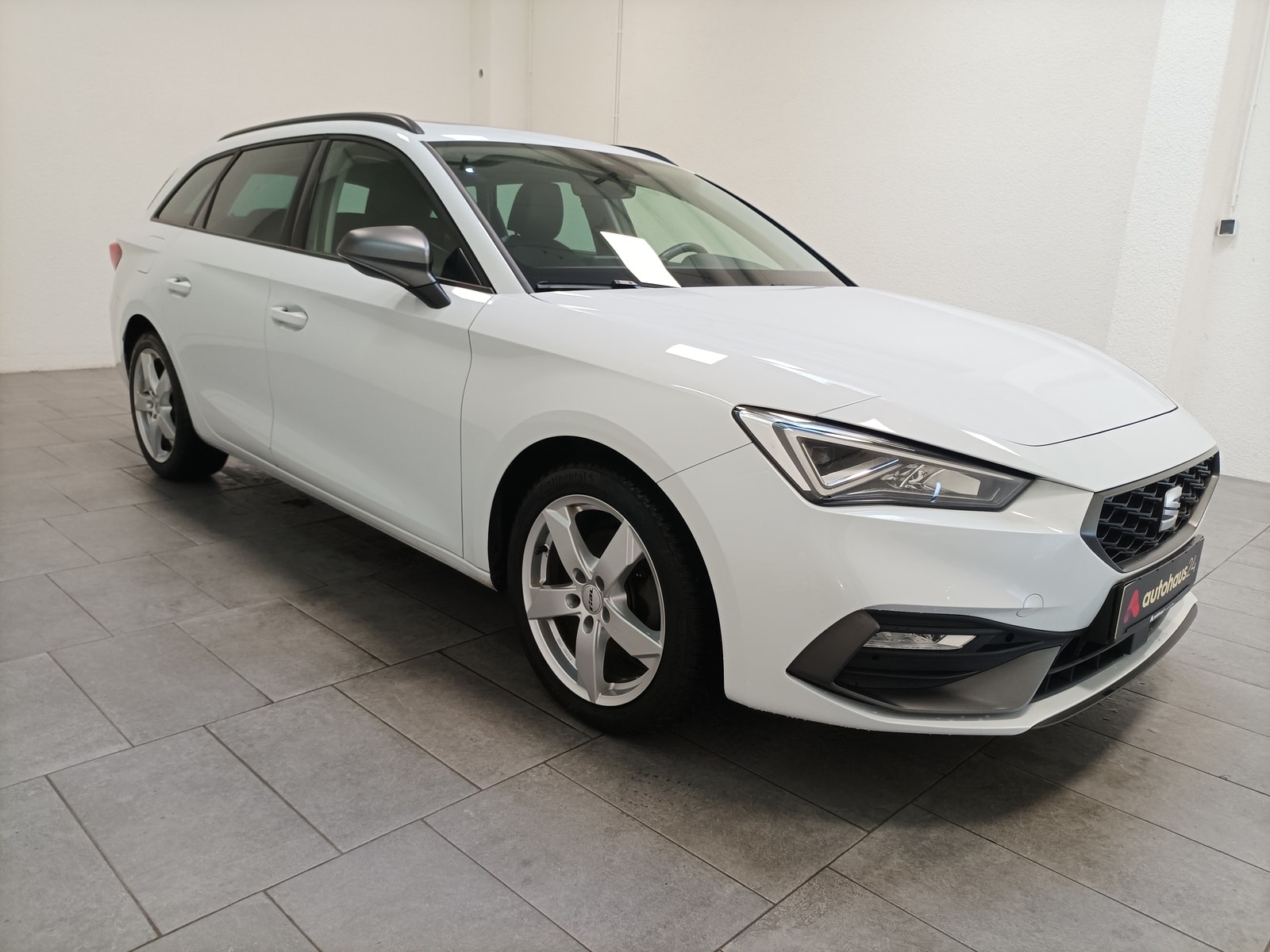 SEAT Leon Kombi SEAT Leon 1.5 eTSI ACT 110kW FR DSG Sportstourer Kombi #1