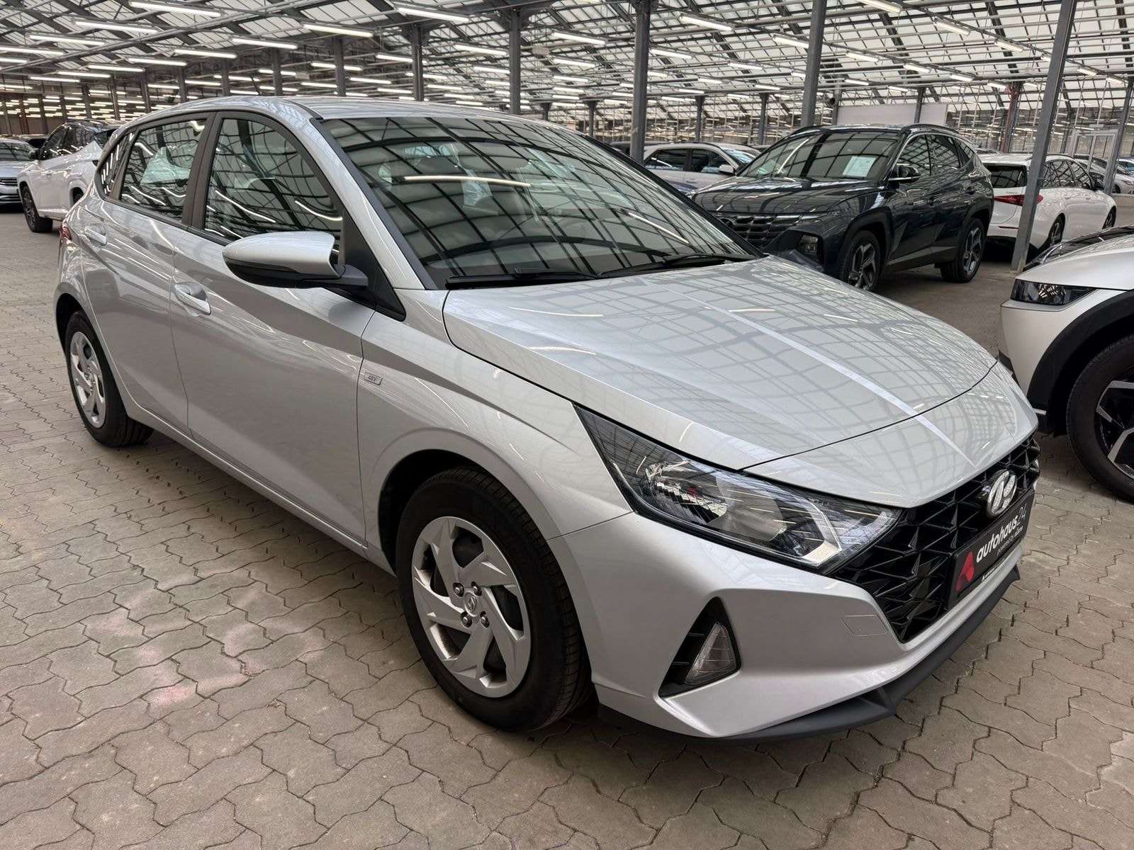 Hyundai i20 Schräghecklimousine HYUNDAI i20 1.0 T-GDI 74kW Hybrid Select Schräghecklimousine #1