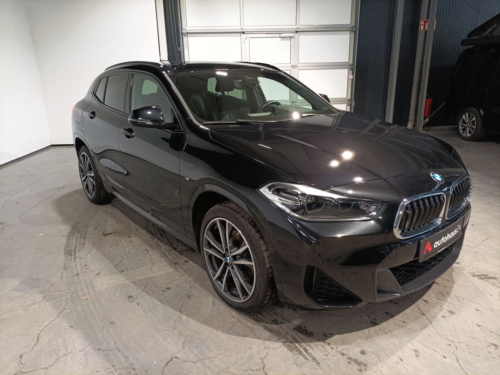 BMW X2 SUV / Crossover / Geländewagen BMW X2 xDrive20i M Sport Steptronic Sports Utility Vehicle #1