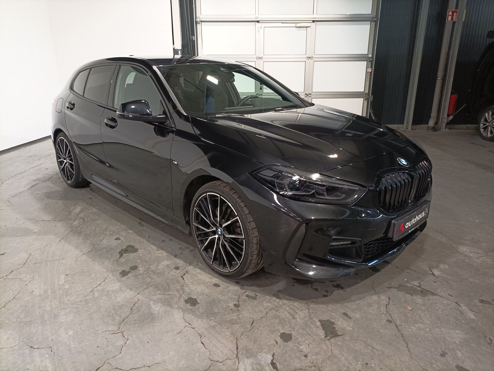 BMW 1er-Reihe Limousine BMW 1er-Reihe 118i M Sport Schräghecklimousine #1