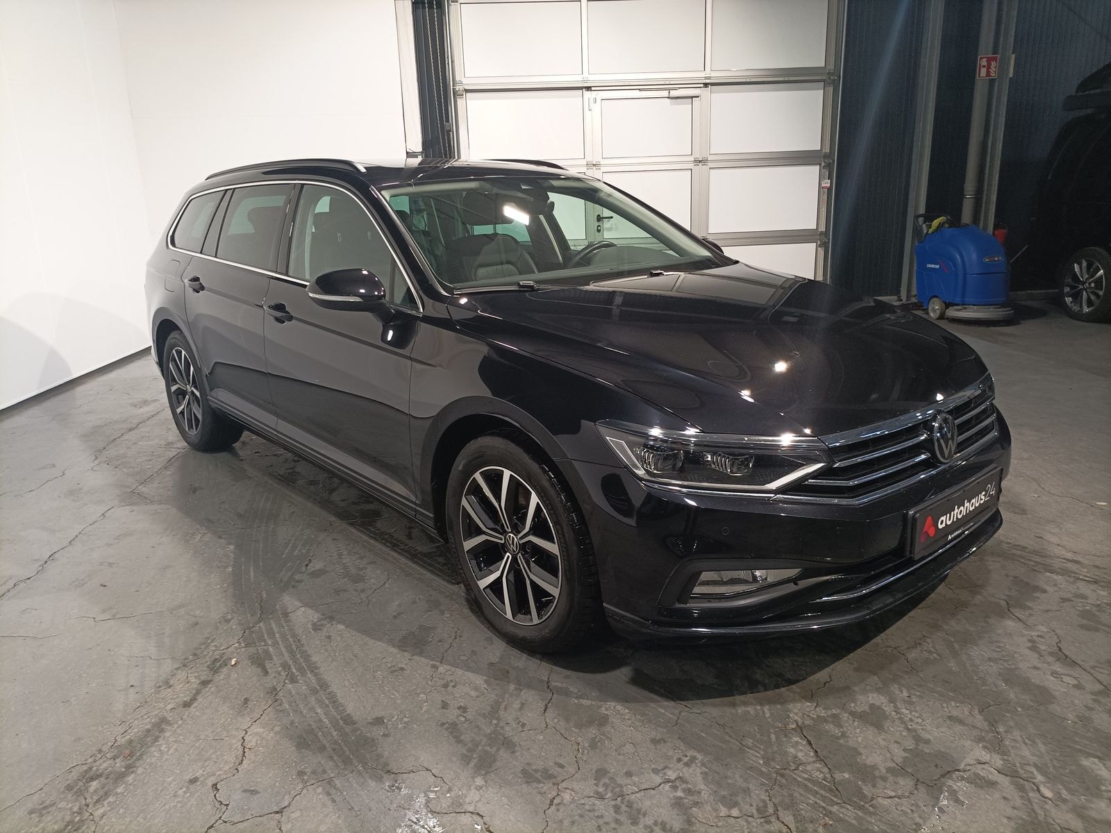 Volkswagen Passat Kombi VOLKSWAGEN Passat 1.5 TSI OPF DSG Business Variant Kombi #1