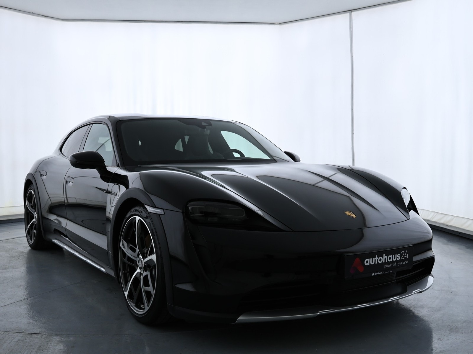 Porsche Taycan Kombi PORSCHE Taycan 4 Cross Turismo Kombi #1