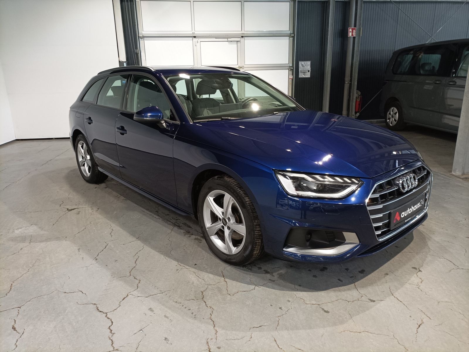 Audi A4 Kombi AUDI A4 35 TDI S tronic advanced Avant Kombi #1