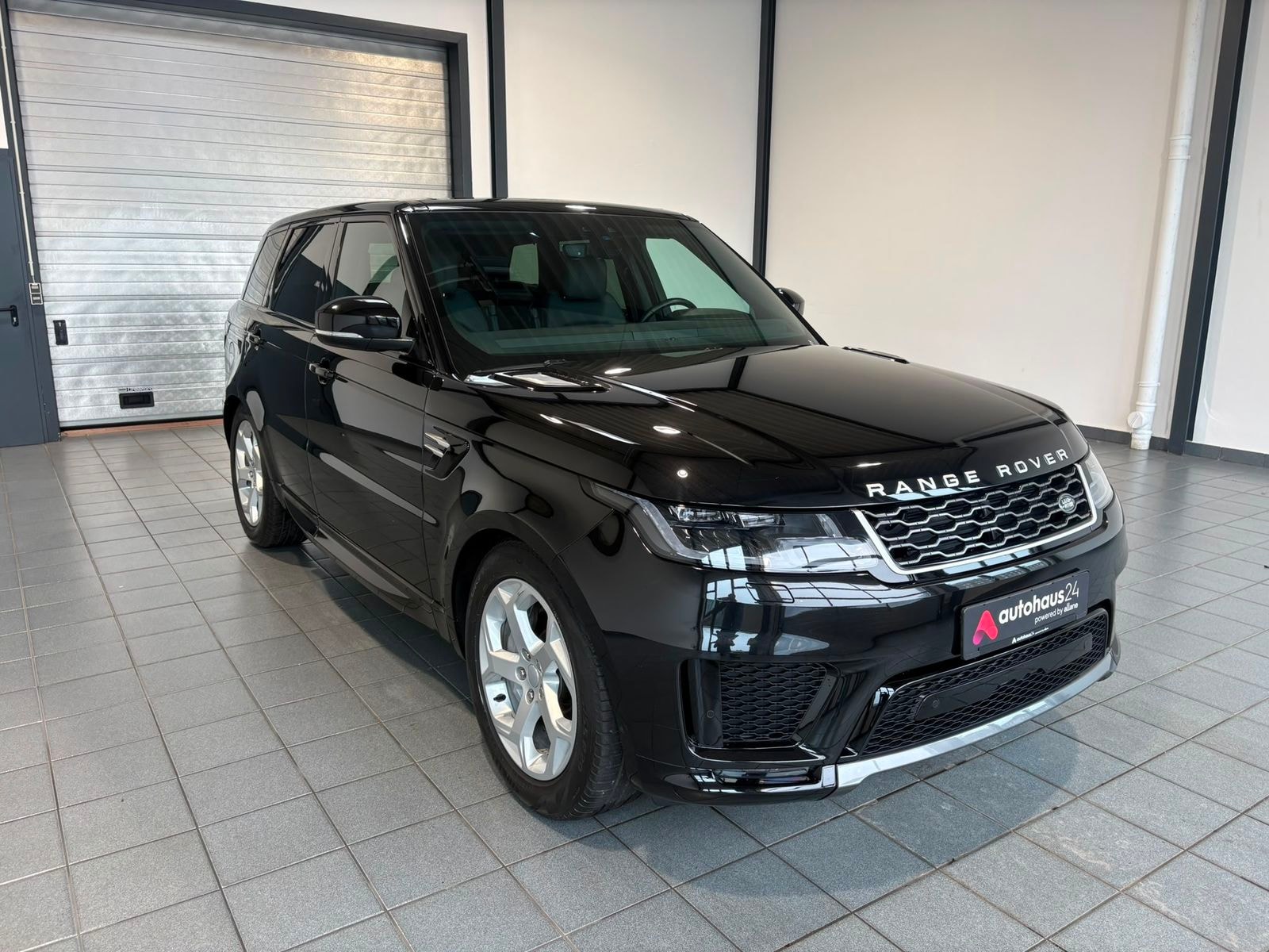 Land Rover Range Rover SUV / Crossover / Geländewagen LAND ROVER Range Rover Sport 3.0 D250 HSE Sports Utility Vehicle #1