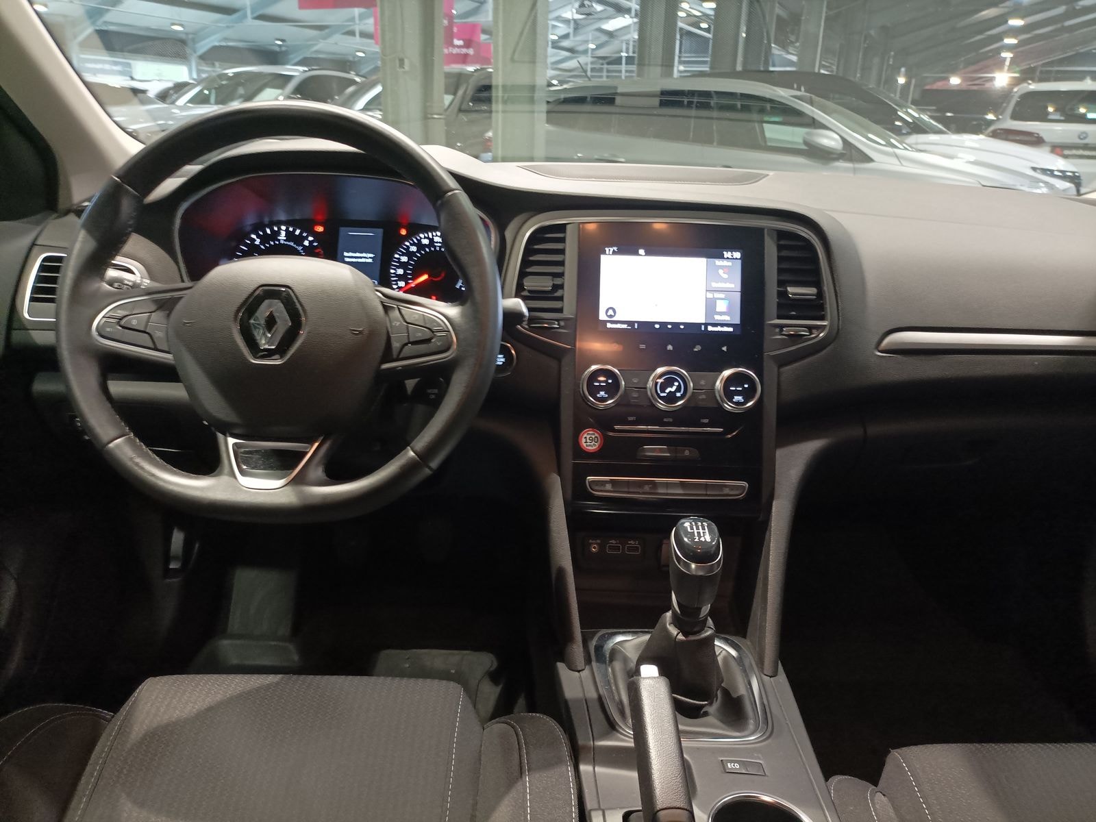 Renault Megane Kombi Megane IV 1.5 BLUE dCi115 Grandt. Business Edition #9