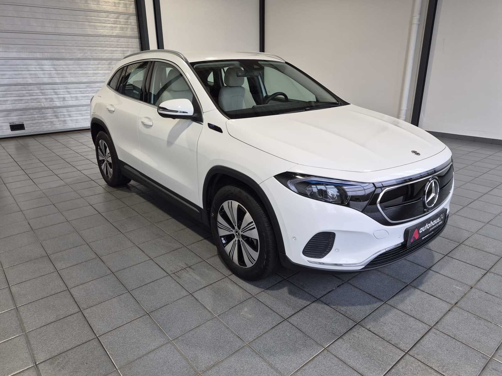 Mercedes-Benz EQA SUV / Crossover / Geländewagen MERCEDES EQA EQA 250 Sports Utility Vehicle #1