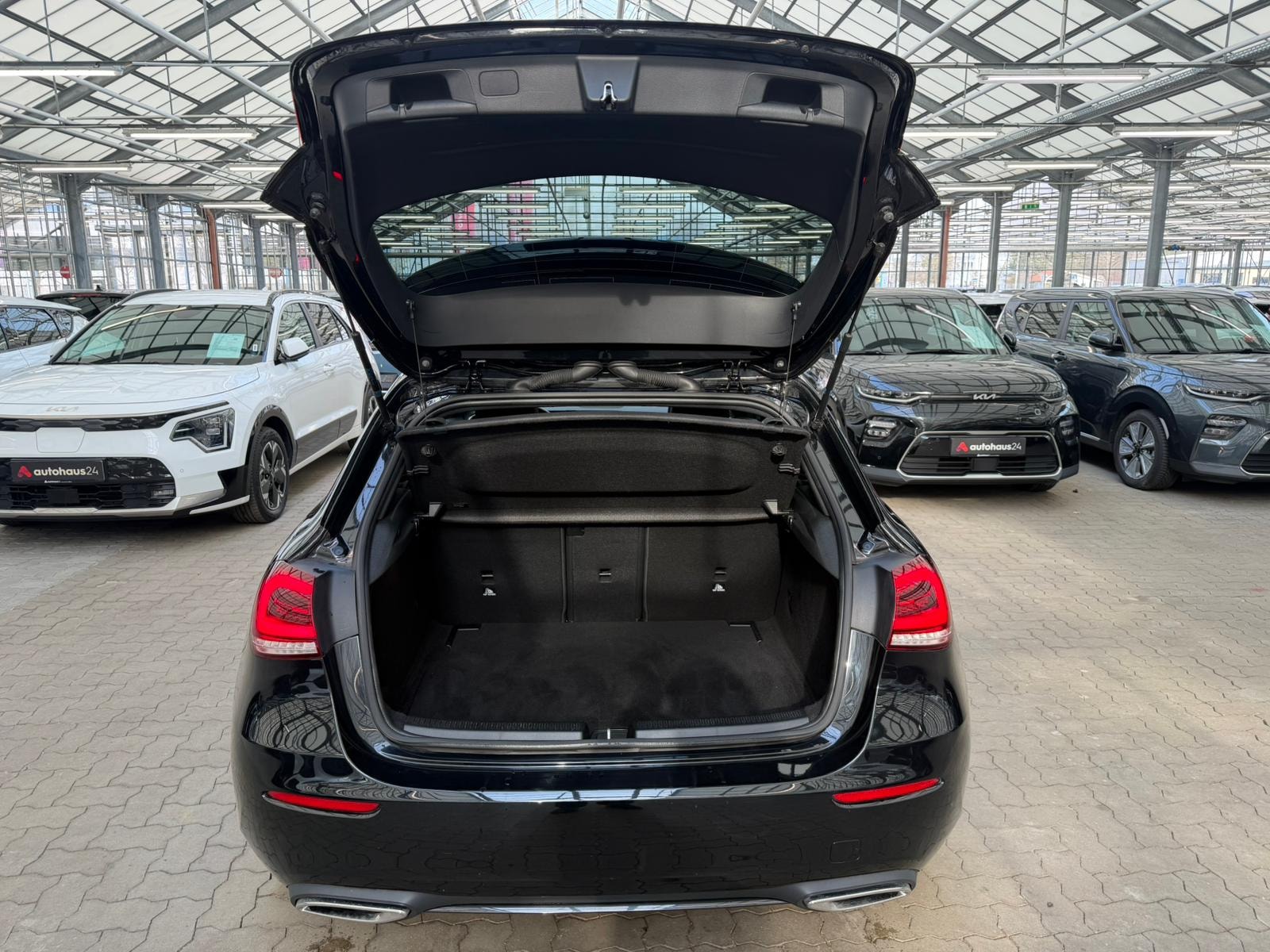 Mercedes Benz A-Klasse Limousine A 220 d Progressive 4Matic (EURO 6d) #6