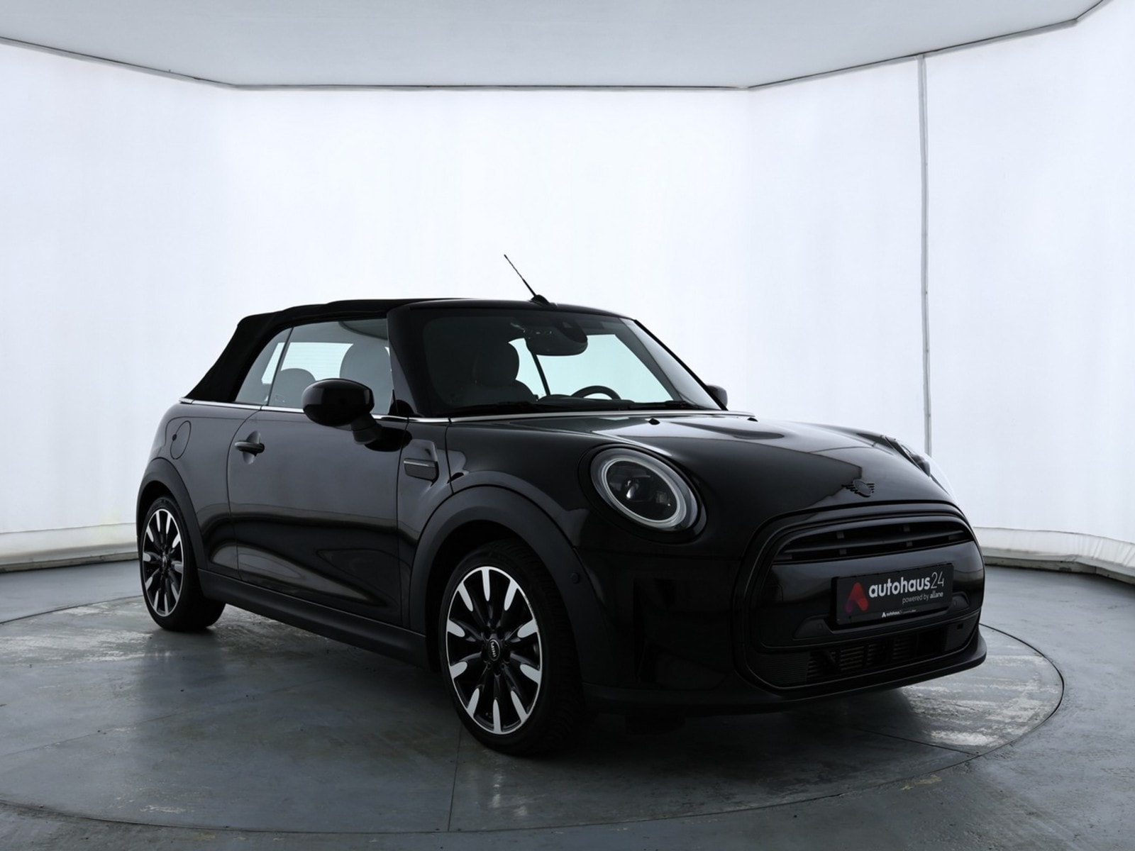 MINI Cabrio Cabrio / Roadster MINI MINI Cooper Cabrio Classic Trim Cabriolet #1