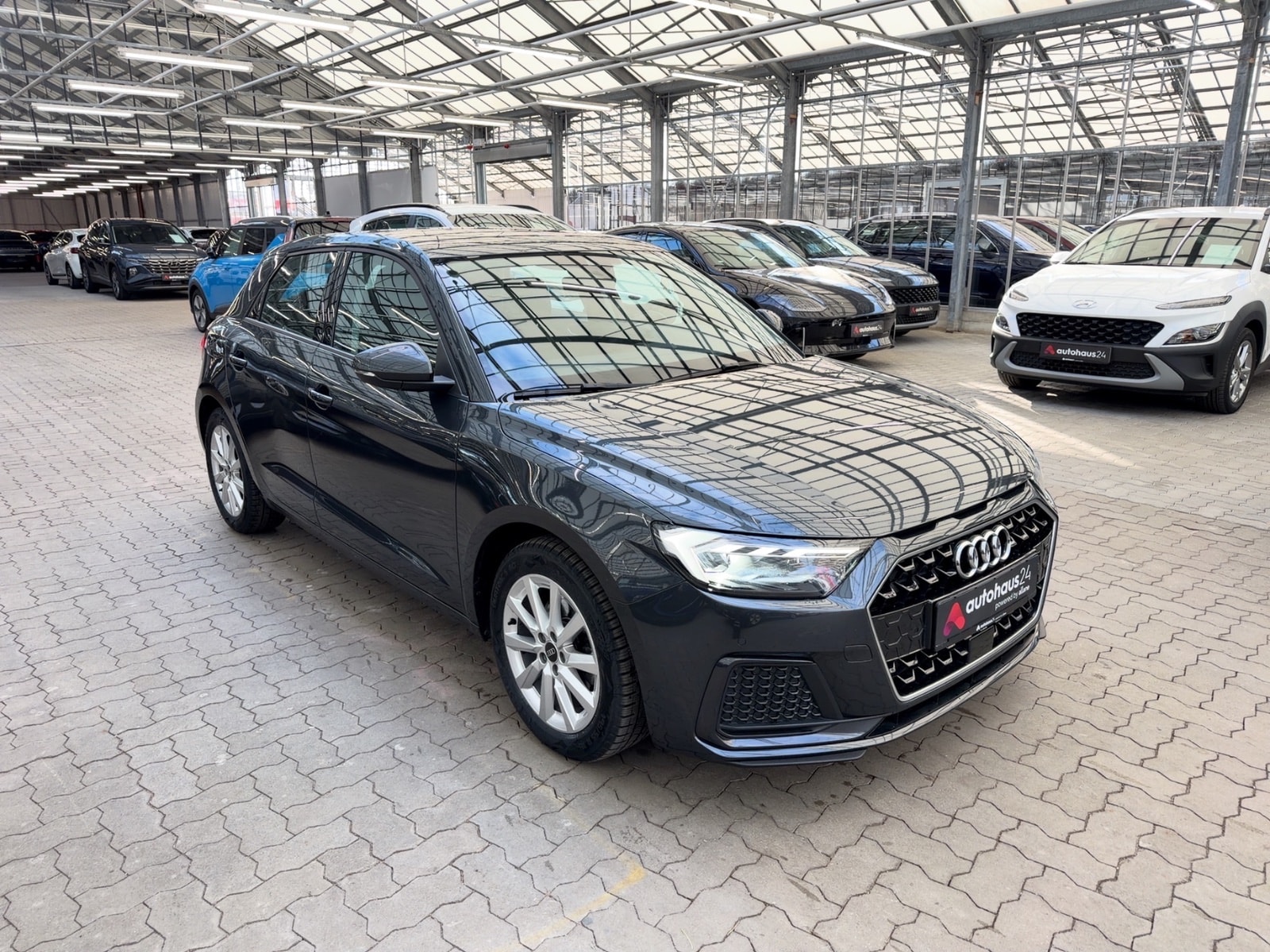 Audi A1 Limousine AUDI A1 30 TFSI advanced Sportback Sportback #1