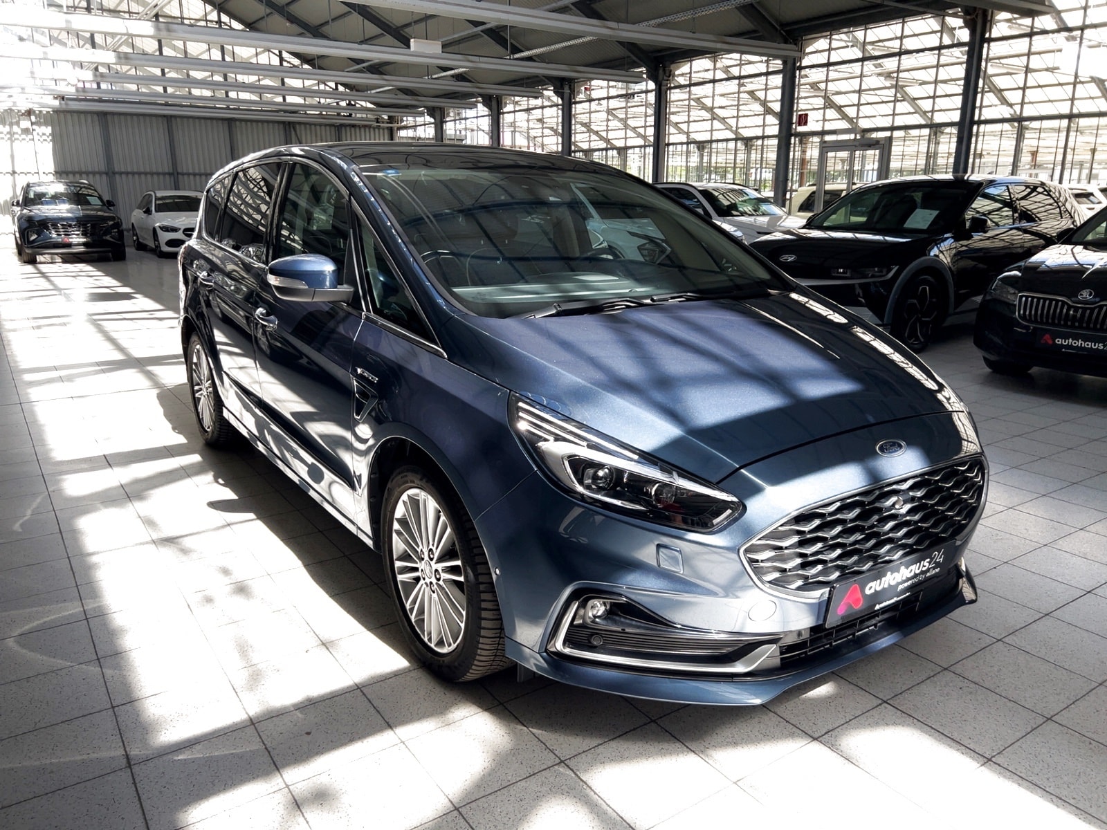 Ford S-MAX Kleinbus / Van FORD S-MAX 2.5 Duratec FHEV Vignale Van #1
