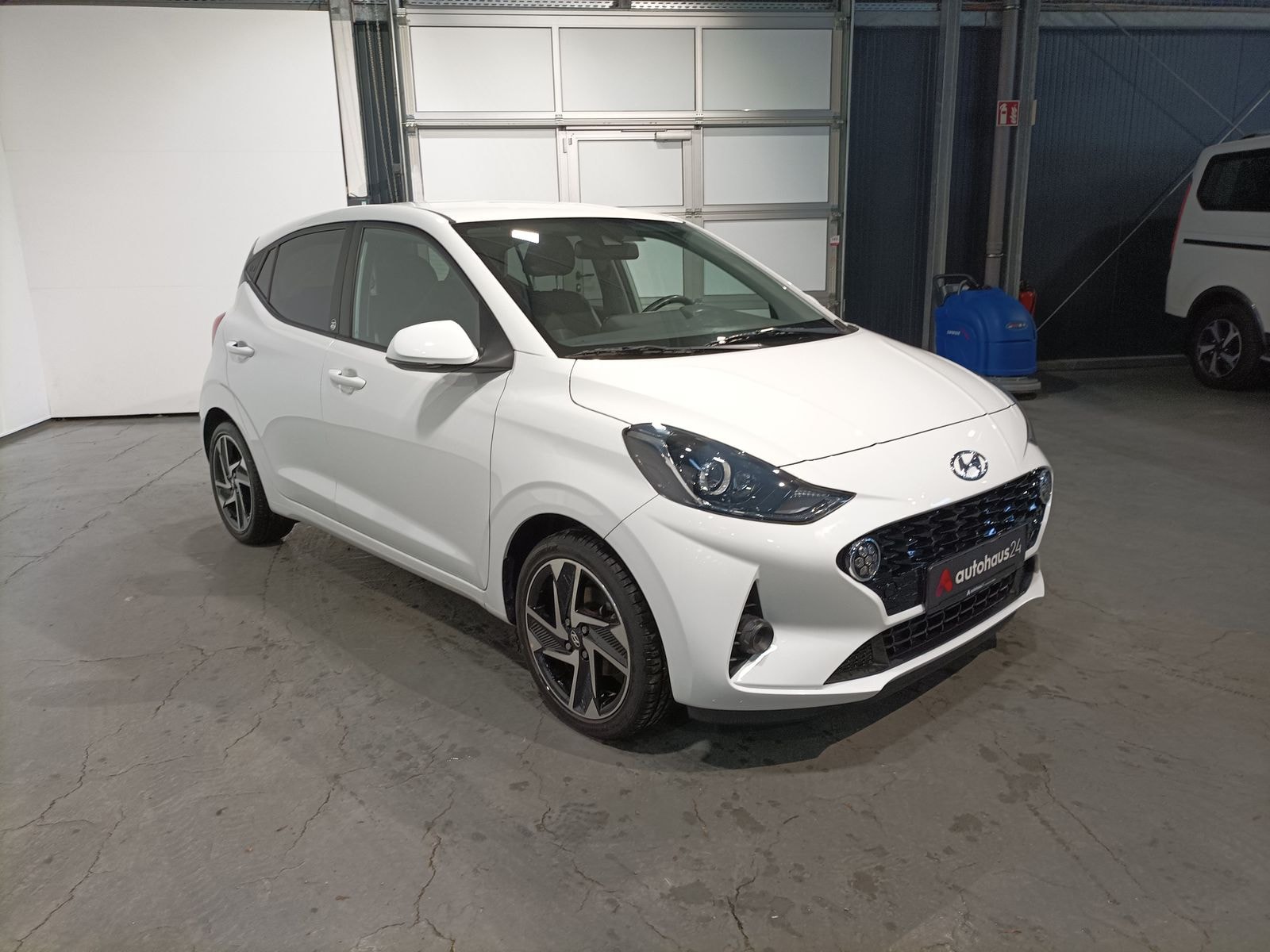 Hyundai i10 Limousine HYUNDAI i10 1.0 EDITION 30+ Schräghecklimousine #1