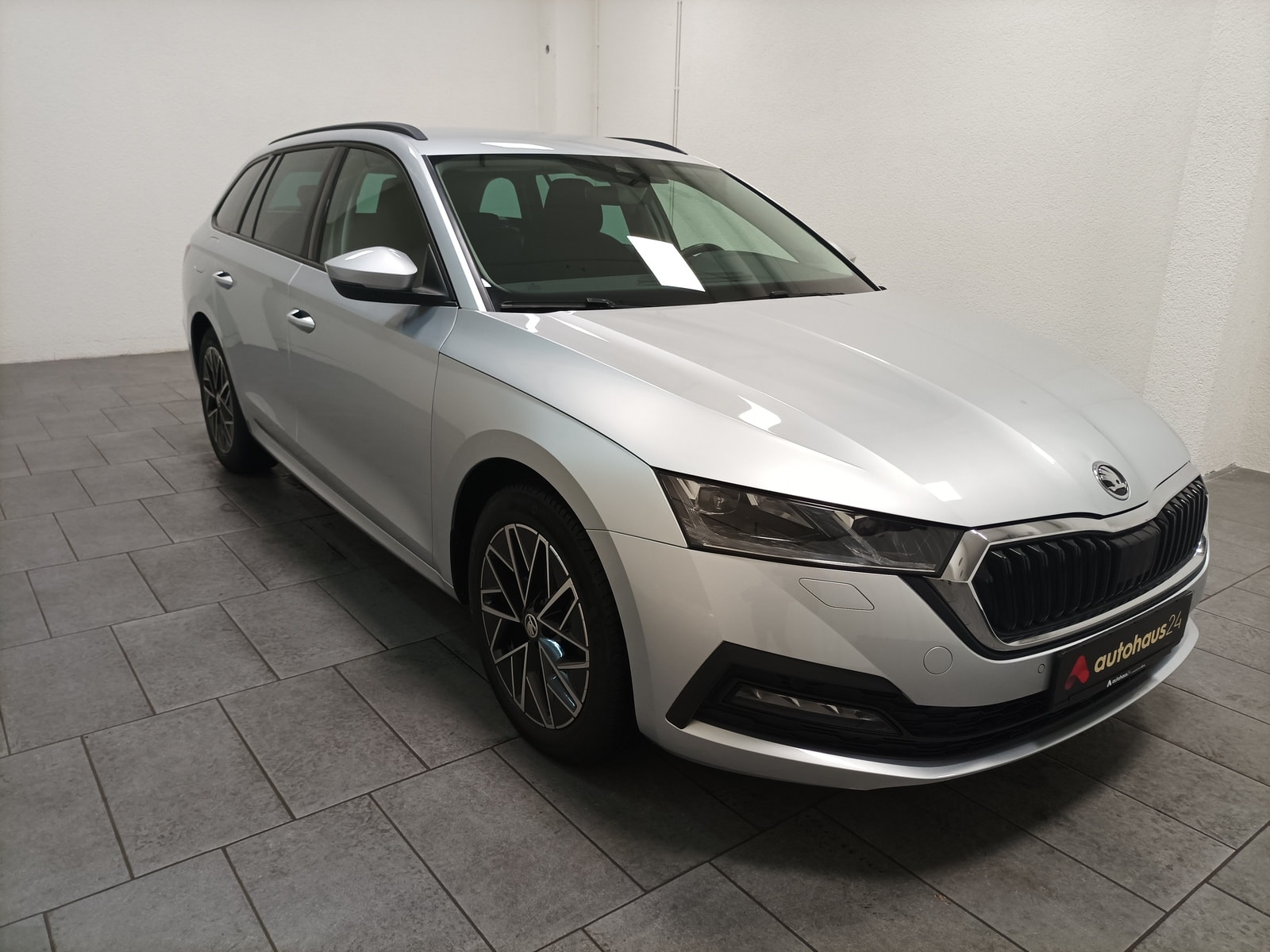 ŠKODA Octavia Kombi SKODA Octavia 1.5 TSI ACT Ambition Combi Kombi #1