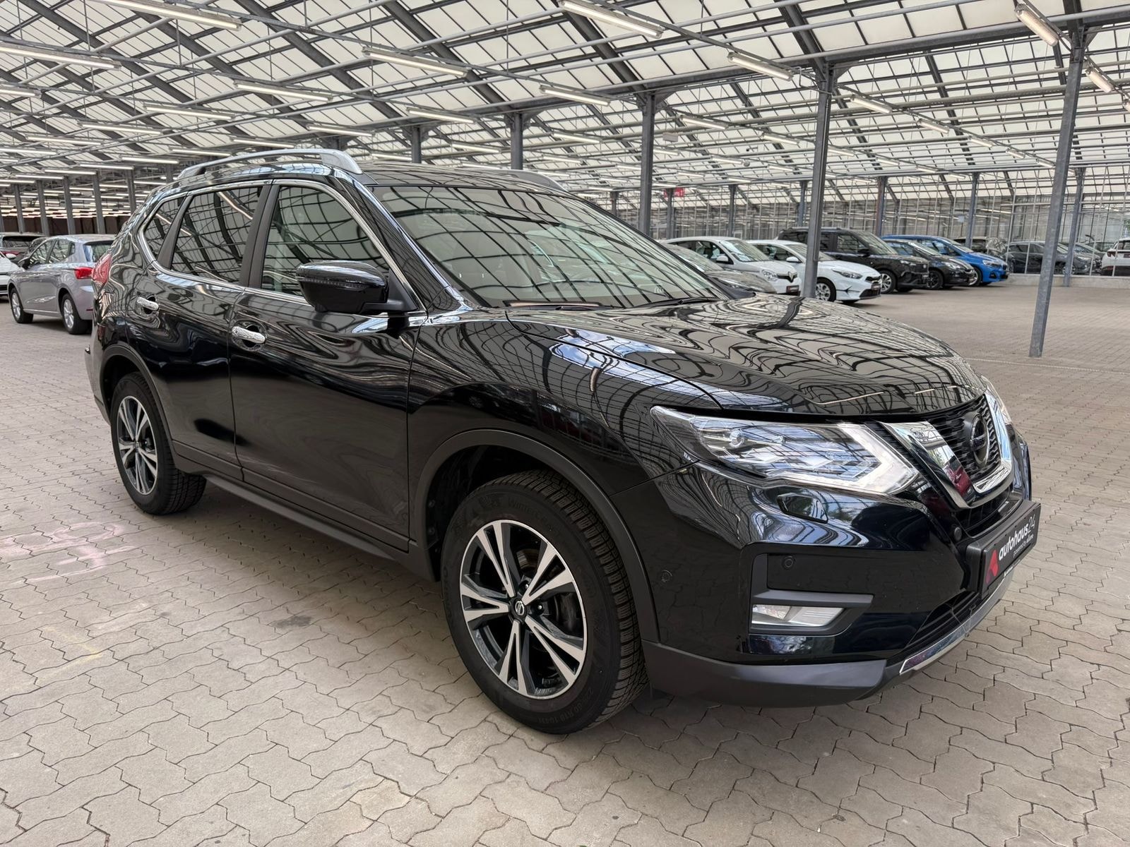 Nissan X-TRAIL SUV / Crossover / Geländewagen NISSAN X-TRAIL 1.3 DIG-T N-CONNECTA Crossover #1