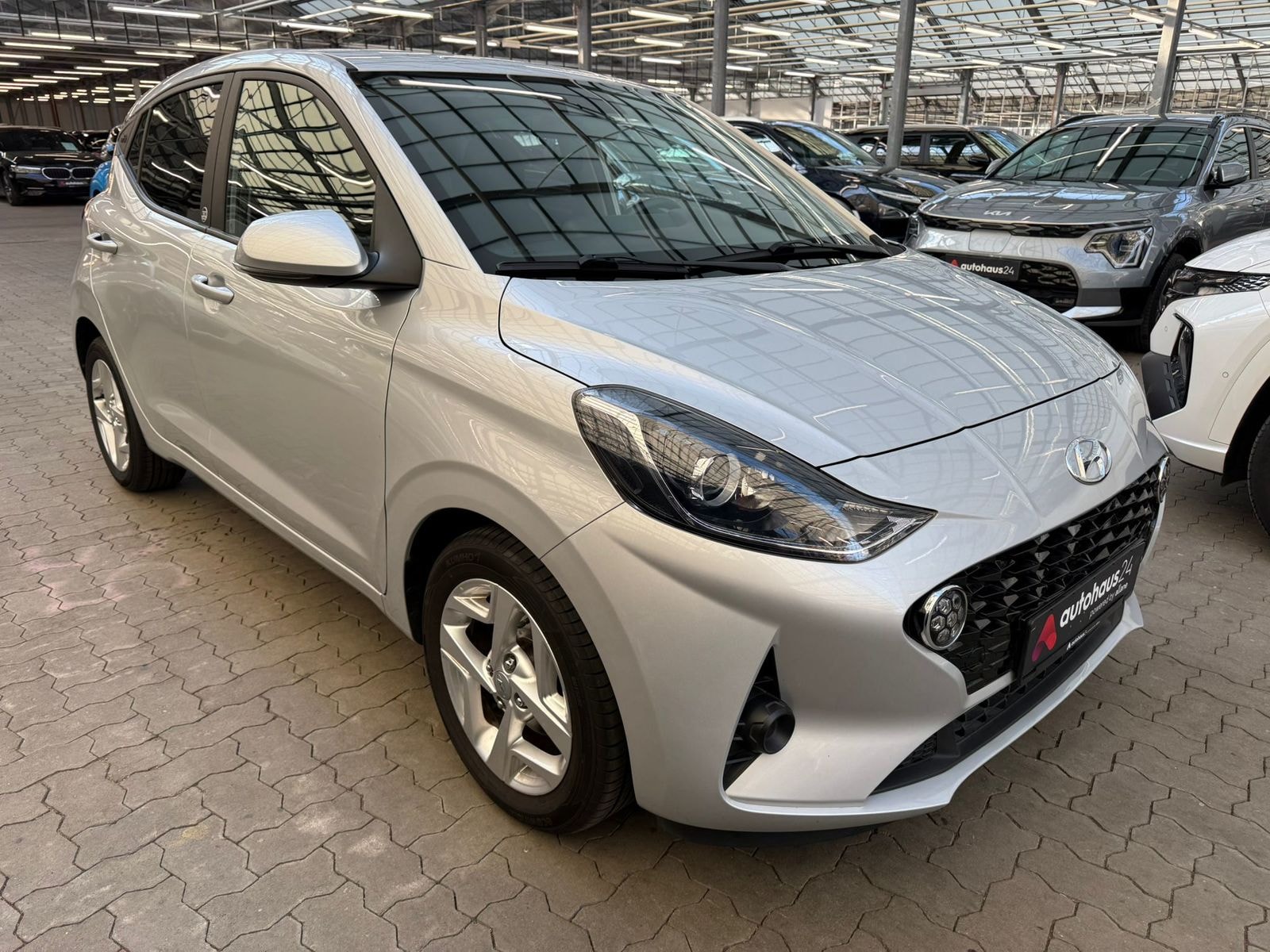 Hyundai i10 Schräghecklimousine HYUNDAI i10 1.0 EDITION 30 Schräghecklimousine #1