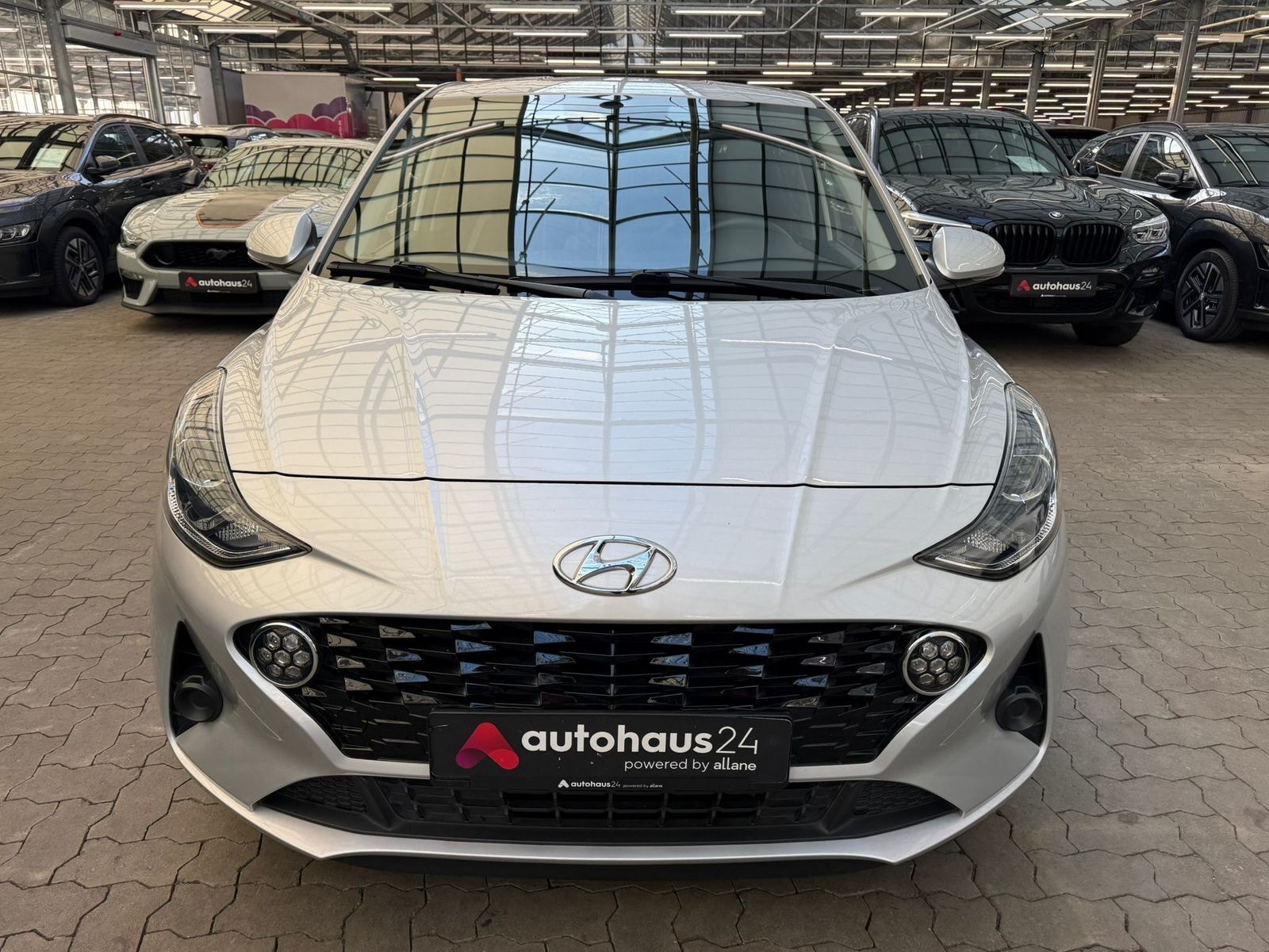 Hyundai i10 Schräghecklimousine i10 1.0 Edition 30 #2