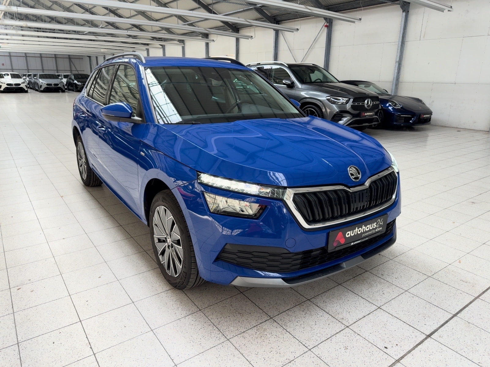 ŠKODA Kamiq SUV / Crossover / Geländewagen SKODA Kamiq 1.0l TSI DSG 81kW CLEVER Sports Utility Vehicle #1