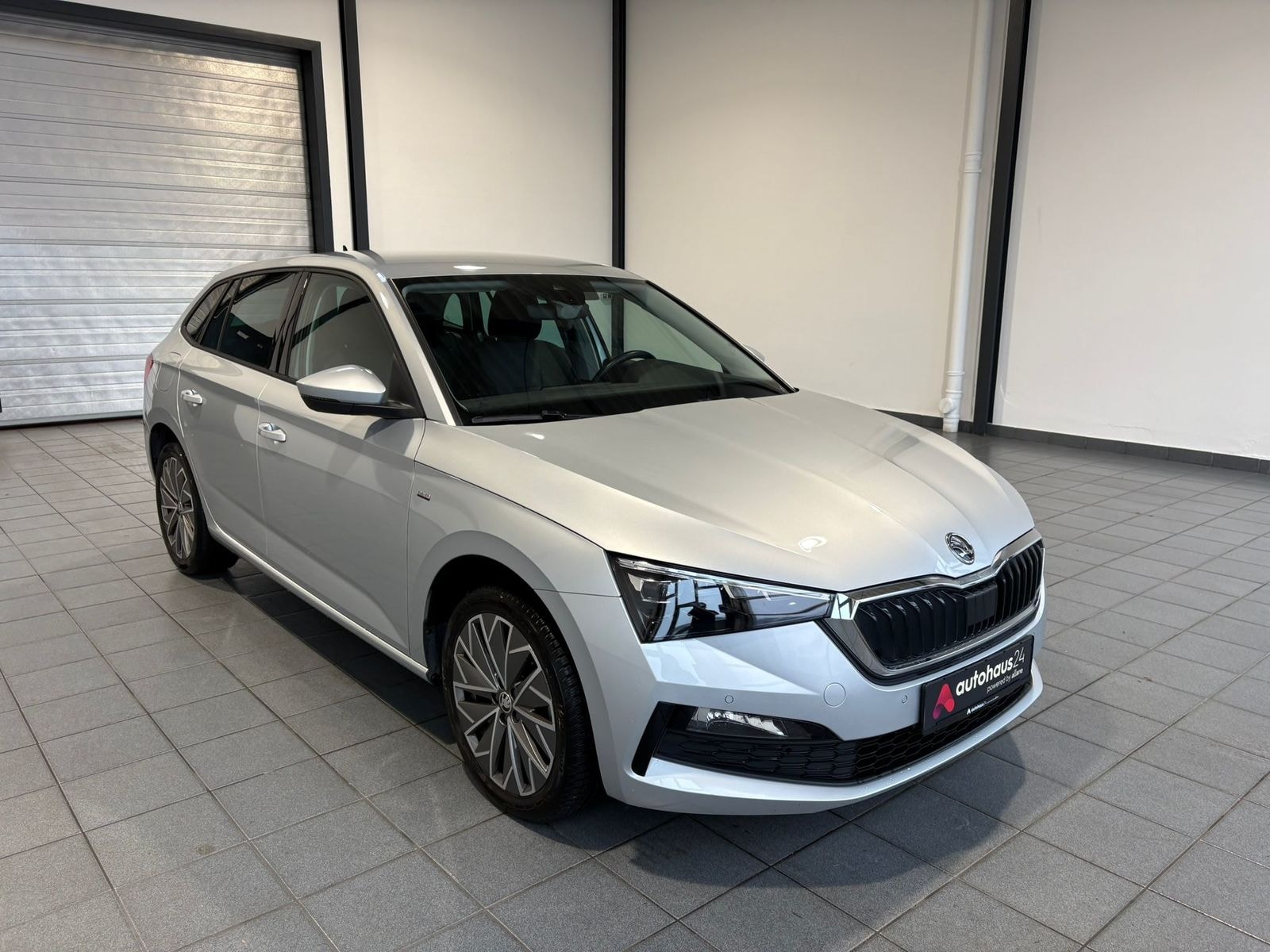 ŠKODA Scala Limousine SKODA Scala 1.0l TSI 81kW CLEVER Limousine #1