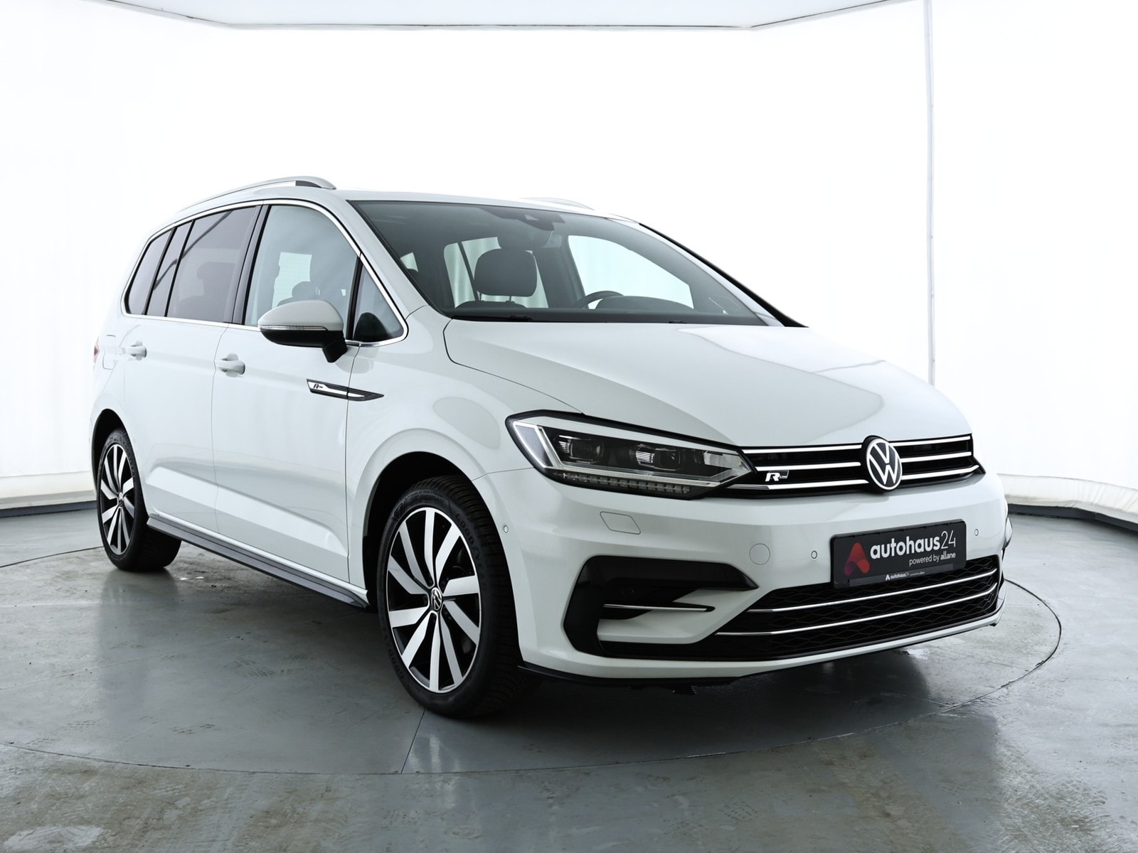 Volkswagen Touran Kleinbus / Van VOLKSWAGEN Touran 1.5 TSI OPF DSG Highline Kompaktvan #1