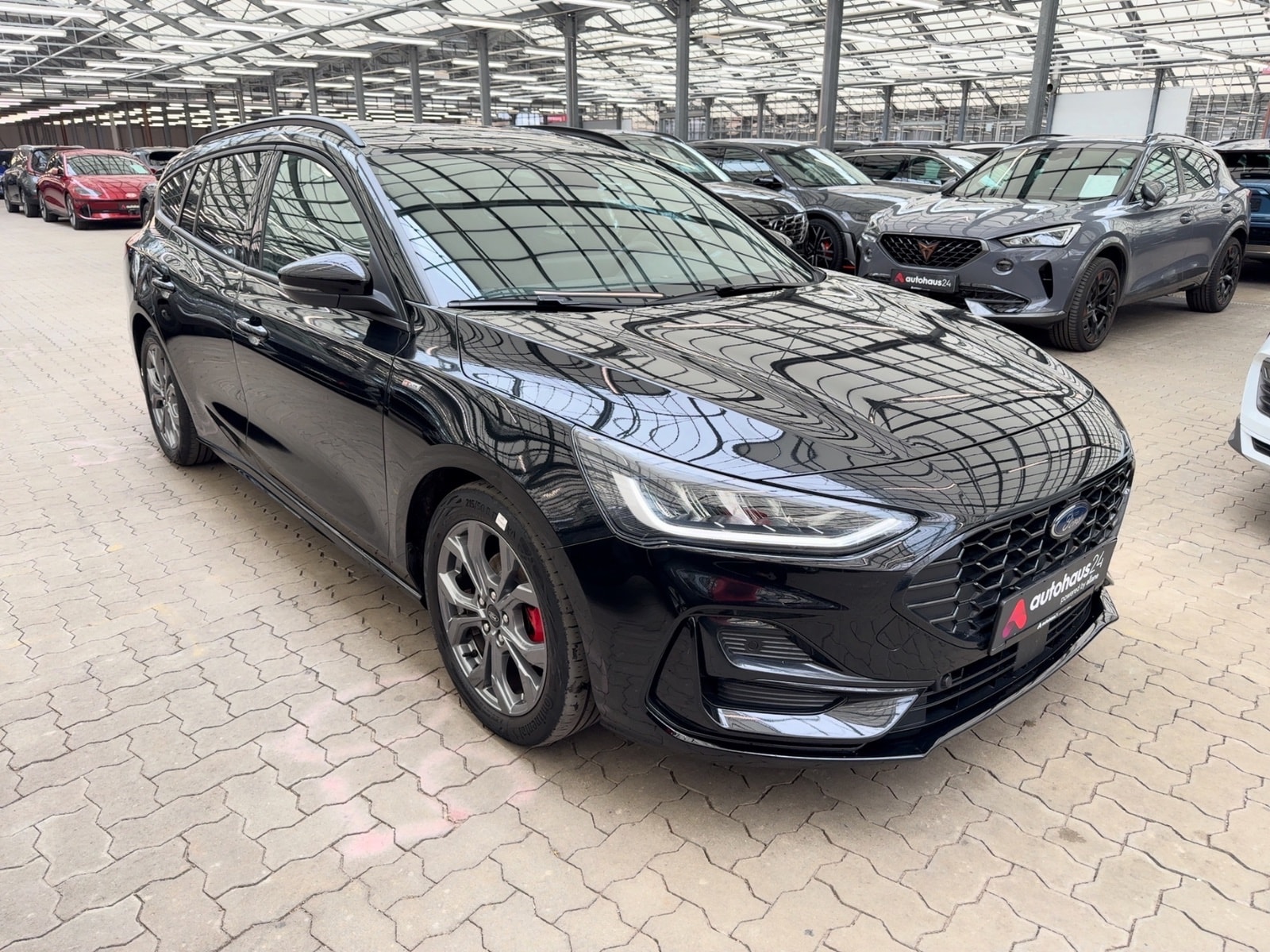 Ford Focus Kombi FORD Focus 1,5 EcoBlue 88kW ST-Line Turnier Auto. Kombi #1