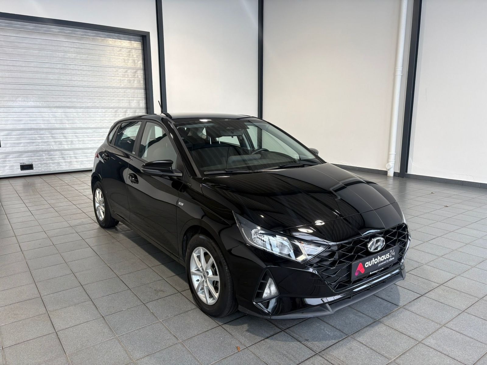 Hyundai i20 Limousine HYUNDAI i20 1.0 T-GDI 74kW Hybrid DCT Select Schräghecklimousine #1