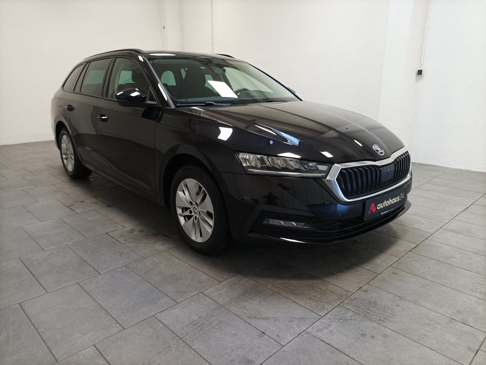 ŠKODA Octavia Kombi SKODA Octavia 1.0 TSI e-TEC DSG AMBITION COMBI Kombi #1