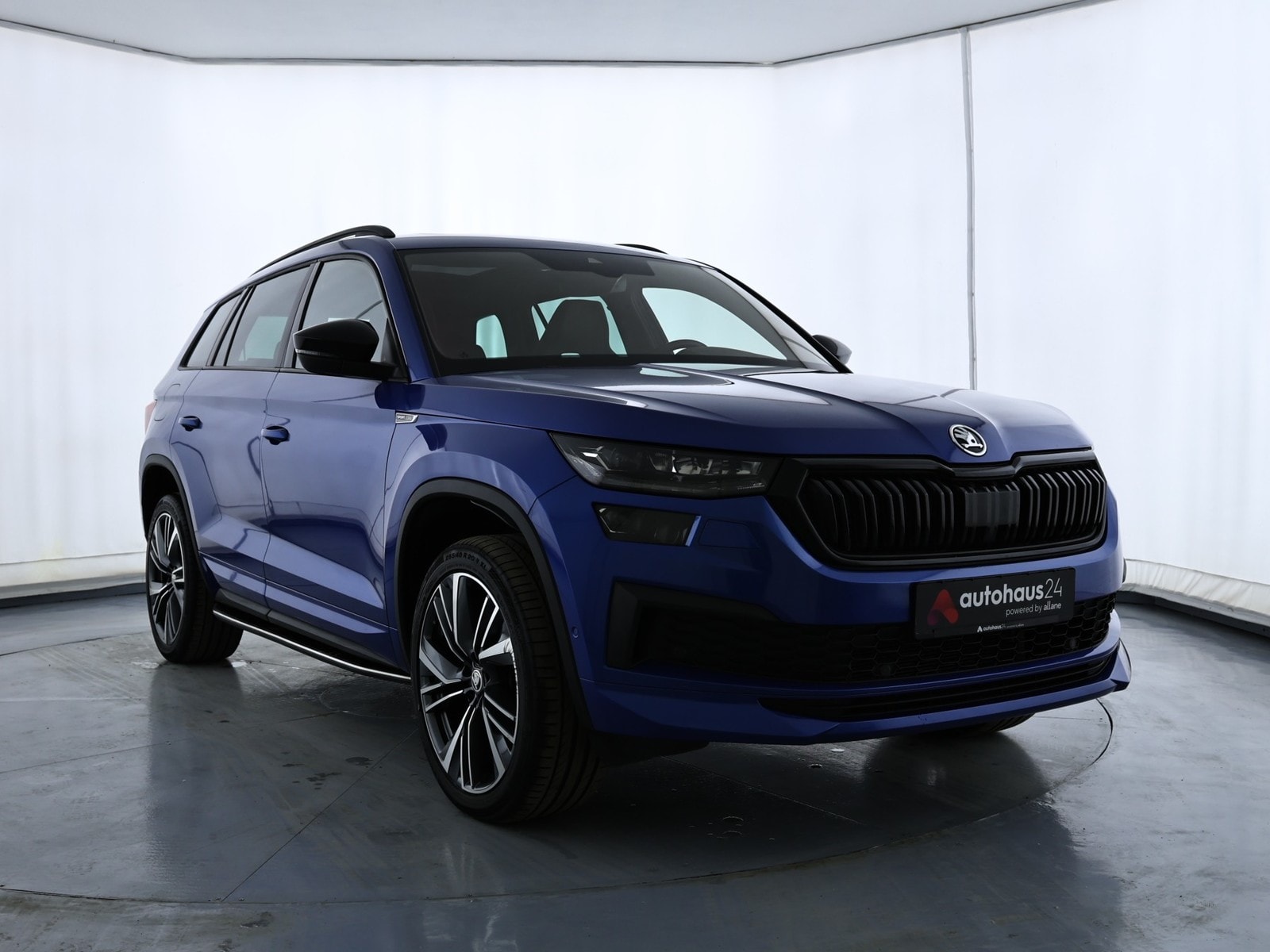 ŠKODA Kodiaq SUV / Crossover / Geländewagen SKODA Kodiaq 2.0 TDI SCR 147kW DSG 4x4 SPORTLINE Sports Utility Vehicle #1