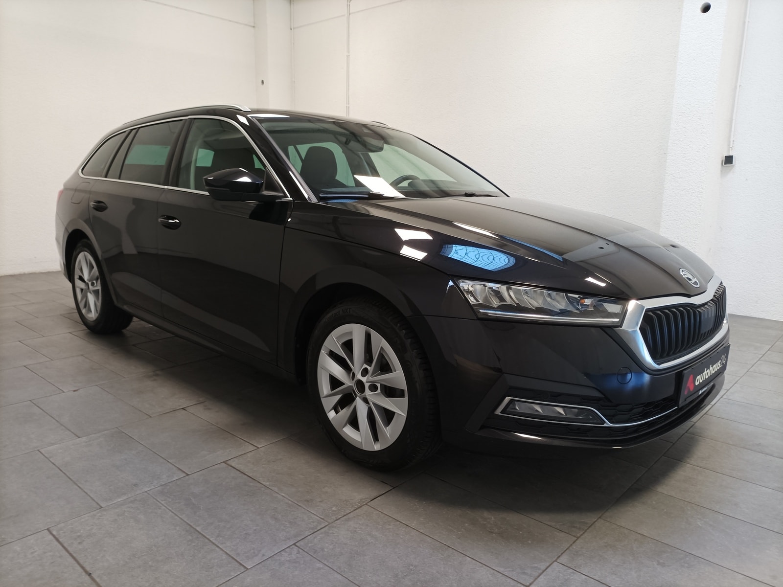 ŠKODA Octavia Kombi SKODA Octavia 2.0 TDI 110kW DSG STYLE COMBI Kombi #1