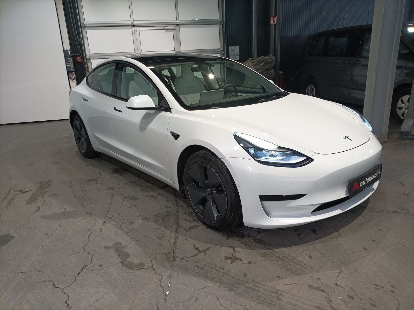 TESLA Model 3 Limousine TESLA Model 3 Standard-Reichweite Plus - Hinterradantr Limousine #1