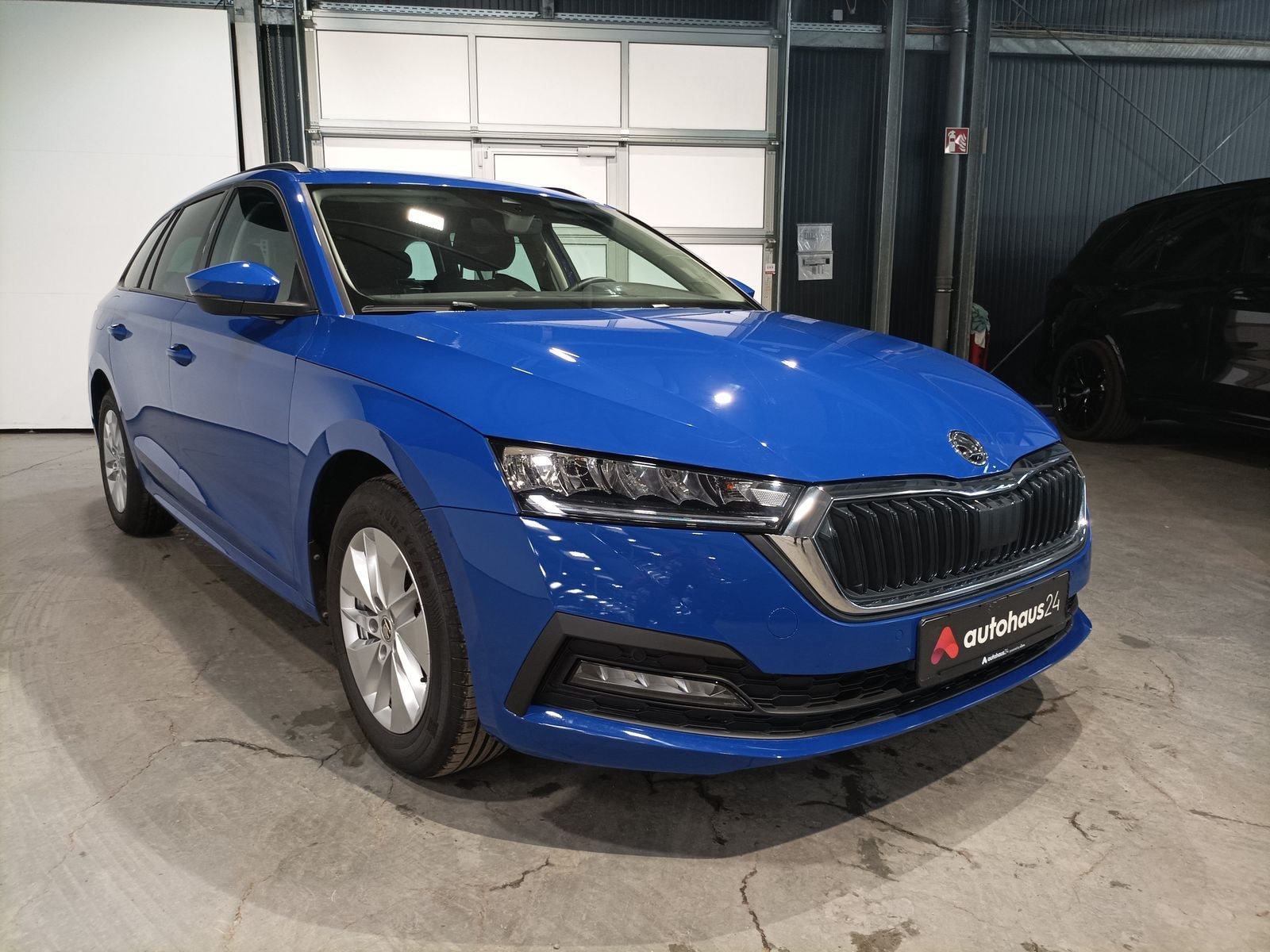 ŠKODA Octavia Kombi SKODA Octavia 1.0 TSI AMBITION COMBI Kombi #1