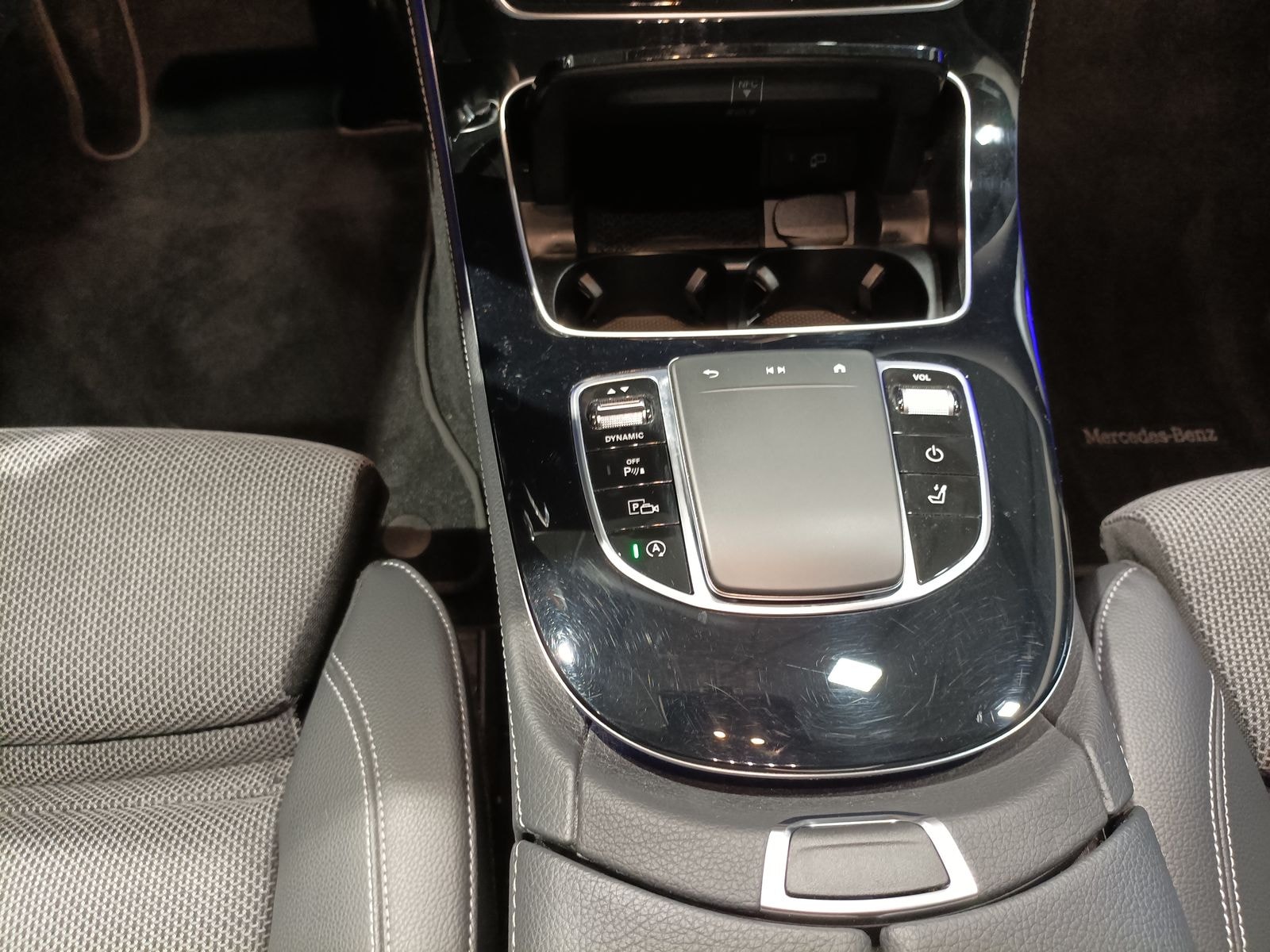 Mercedes Benz E-Klasse Kombi E 200 T Avantgarde 4Matic (EURO 6d) #12