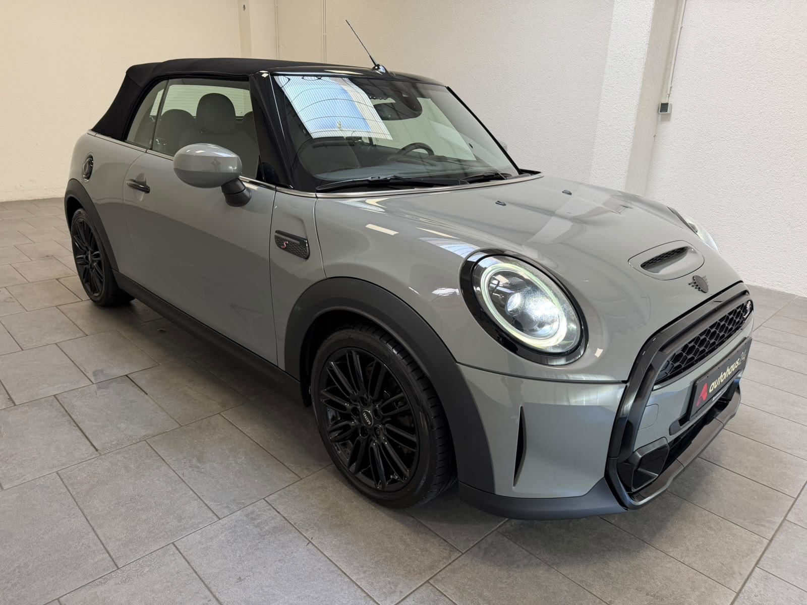MINI Cabrio Cabrio / Roadster MINI MINI Cooper S Cabrio Classic Trim Cabriolet #1