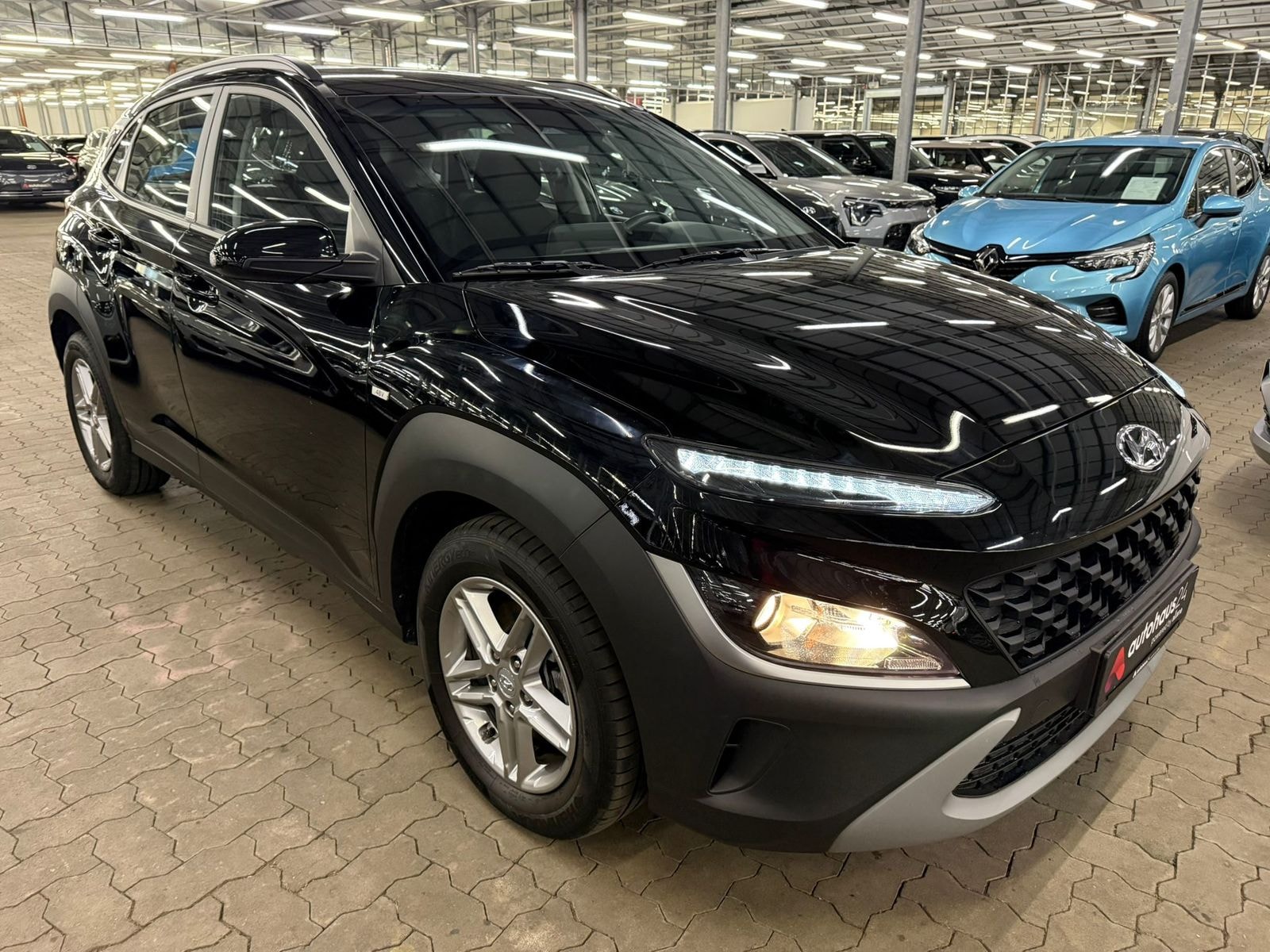 Hyundai Kona SUV / Crossover / Geländewagen HYUNDAI Kona 1.0 T-GDI 48V-Hybrid Select iMT Sports Utility Vehicle #1