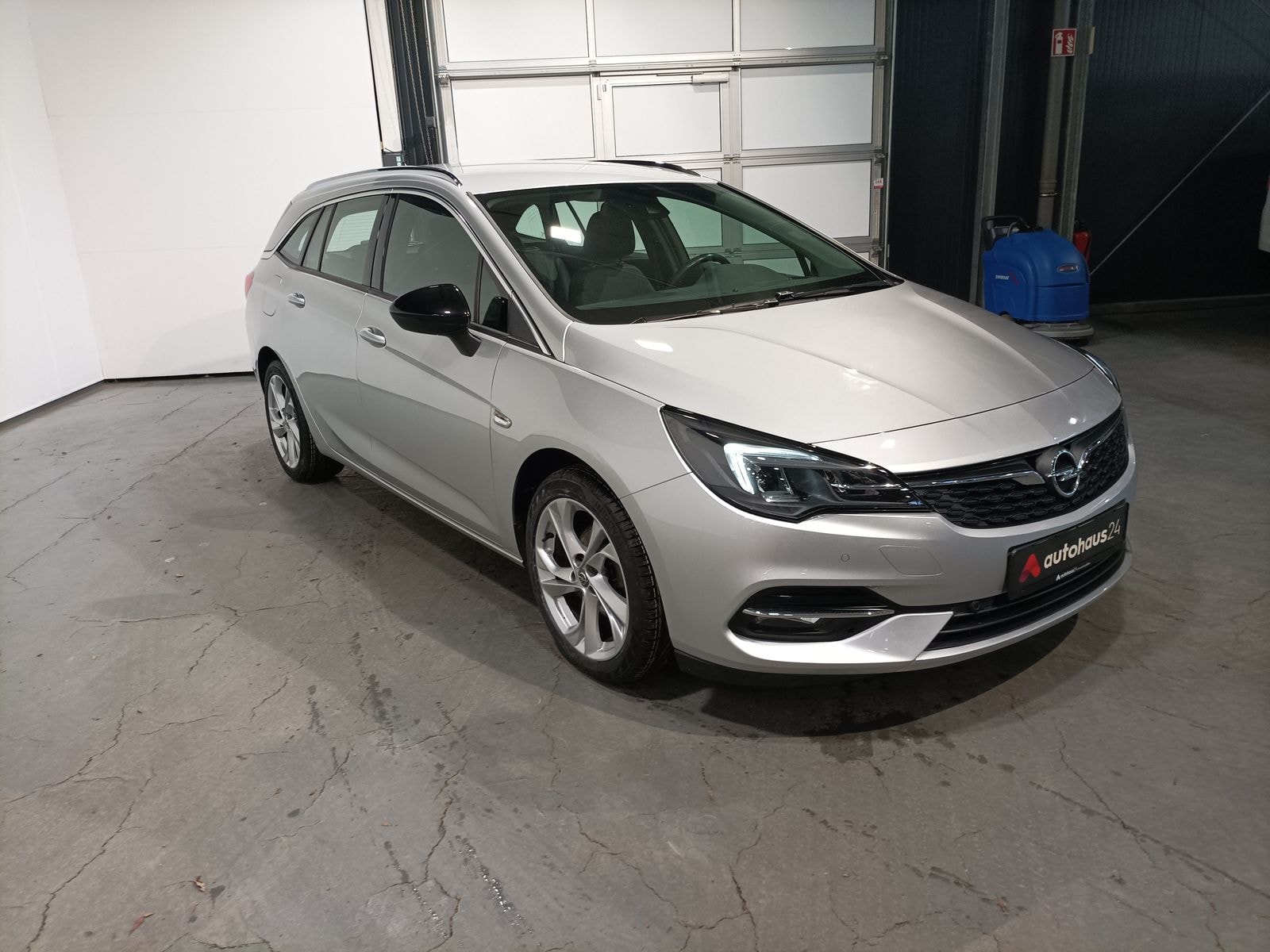 Opel Astra Kombi OPEL Astra ST 1.2 Direct Inj Turbo 107kW Elegance Kombi #1