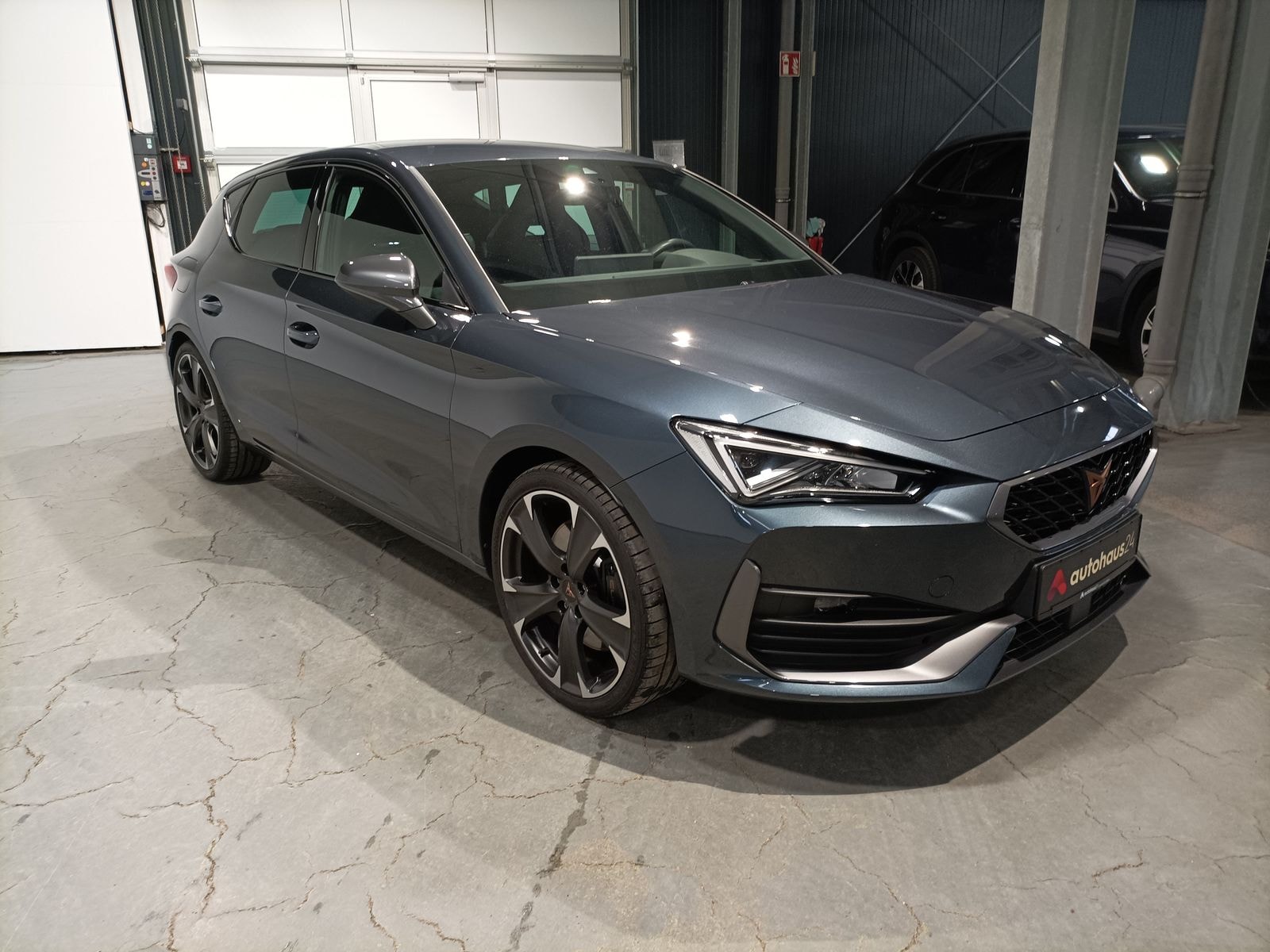 CUPRA Leon Limousine CUPRA Leon 1.4 e-HYBRID 180kW VZ DSG Schräghecklimousine #1