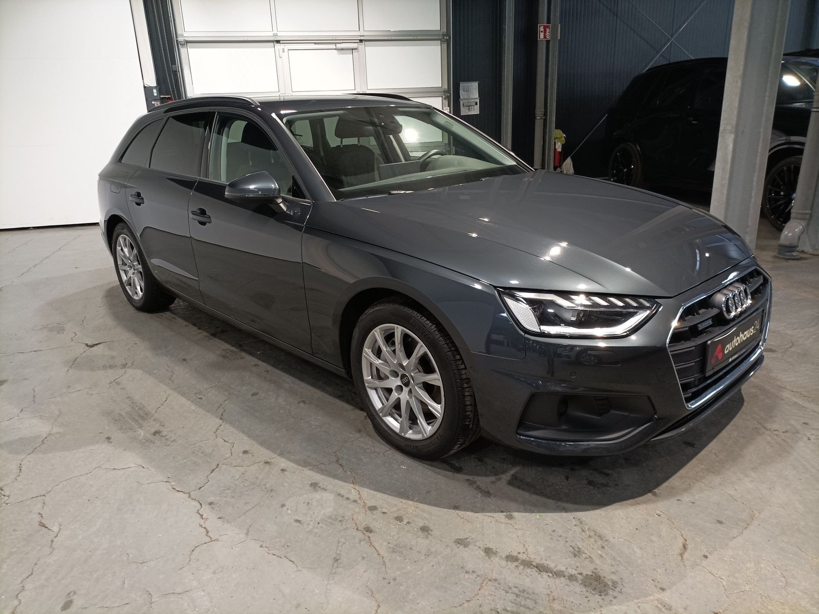 Audi A4 Kombi AUDI A4 40 TDI S tronic quattro Avant Kombi #1
