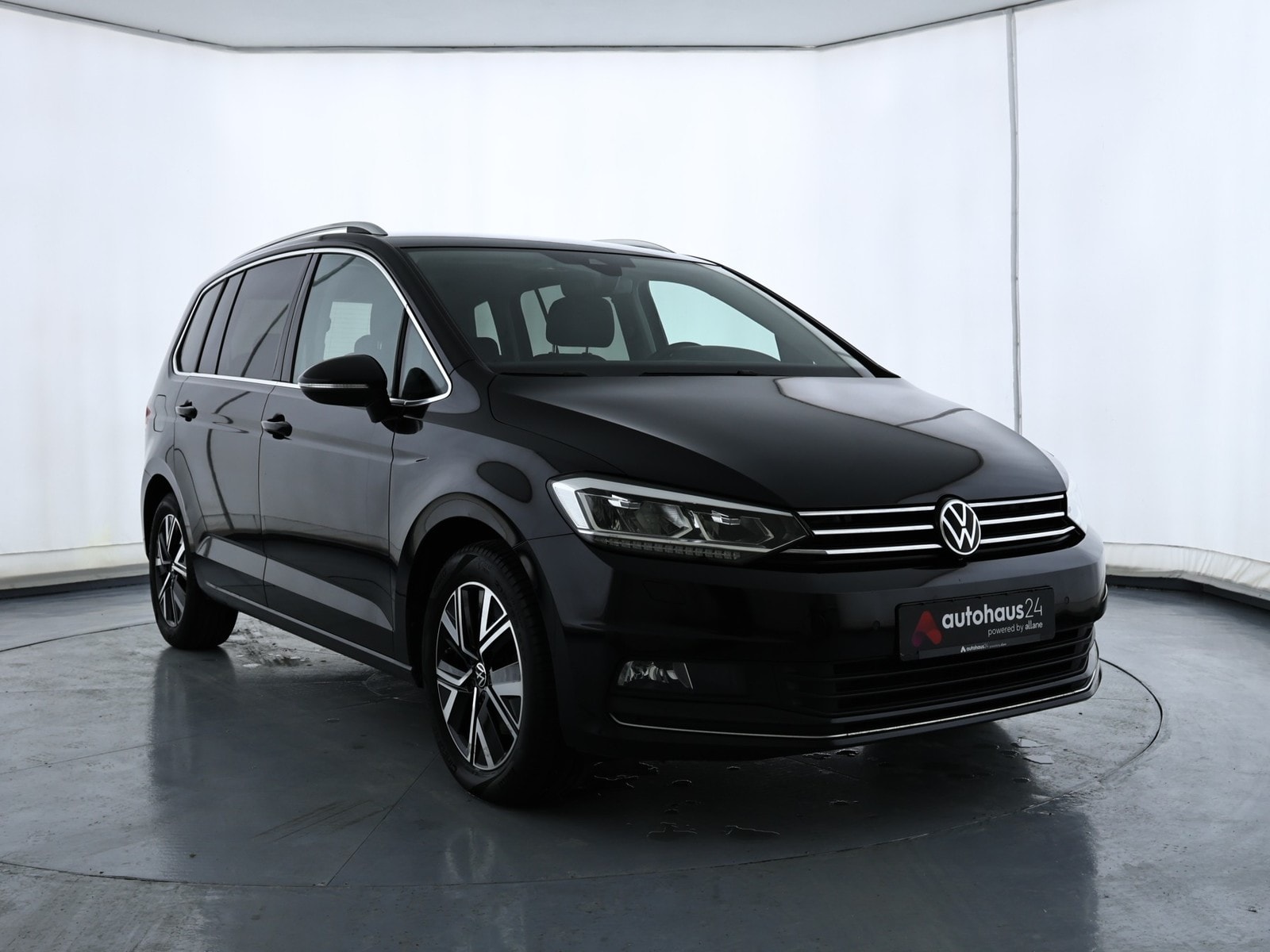 Volkswagen Touran Kleinbus / Van VOLKSWAGEN Touran 2.0 TDI SCR DSG Highline Kompaktvan #1