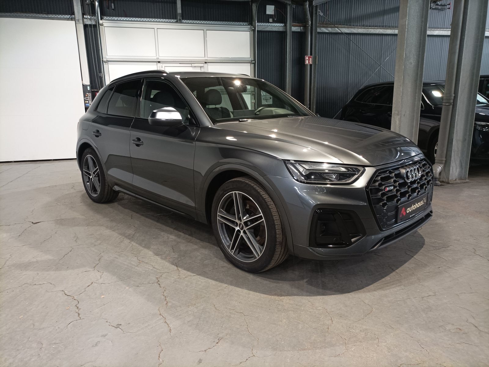 Audi SQ5 SUV / Crossover / Geländewagen AUDI SQ5 SQ5 TDI tiptronic quattro Sports Utility Vehicle #1